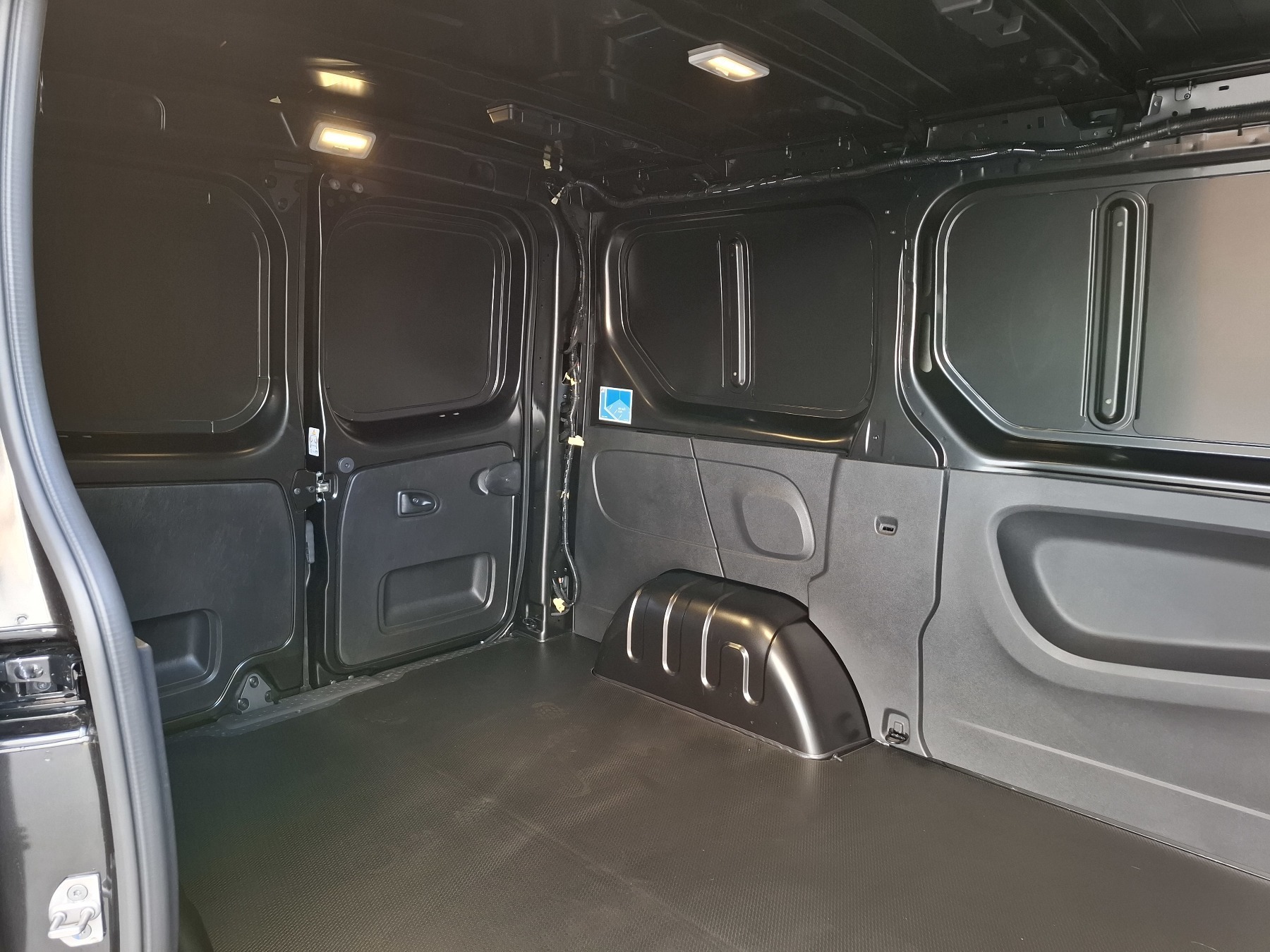 Bild 13 - Trafic Lkw Komfort L1H1 3,0t Blue dCi 130 MY24