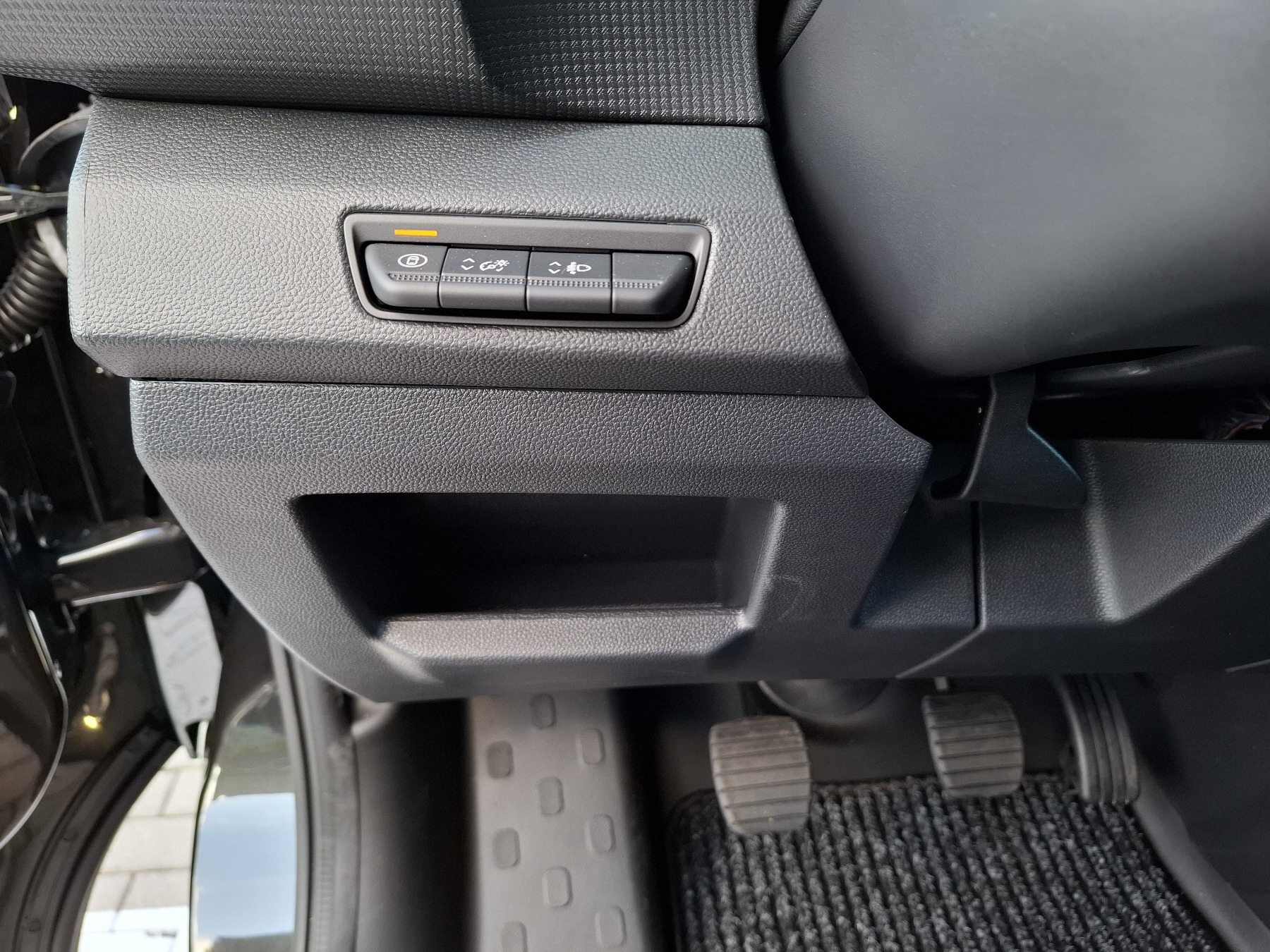 Bild 32 - Trafic Lkw Komfort L1H1 3,0t Blue dCi 130 MY24
