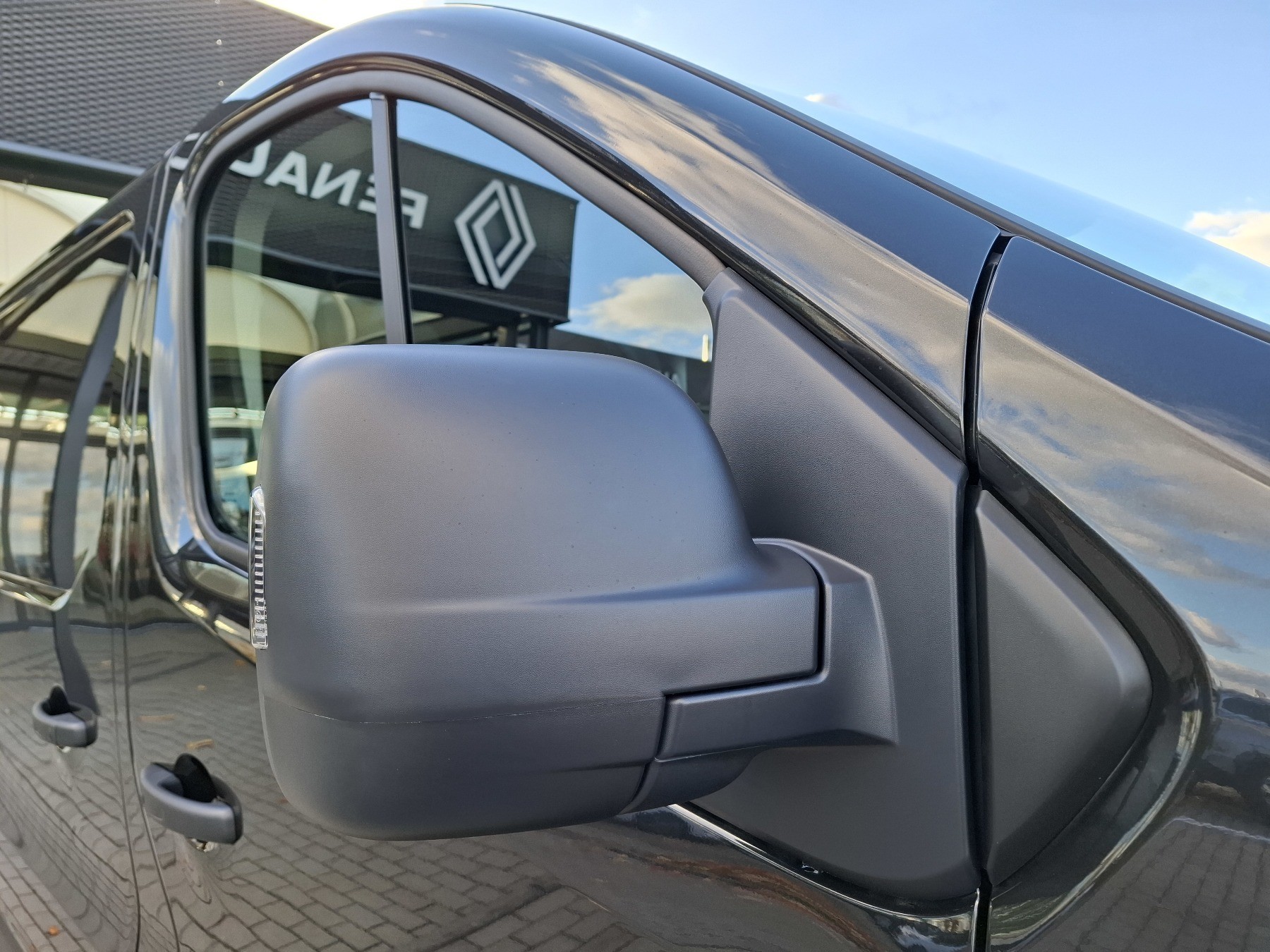 Bild 37 - Trafic Lkw Komfort L1H1 3,0t Blue dCi 130 MY24