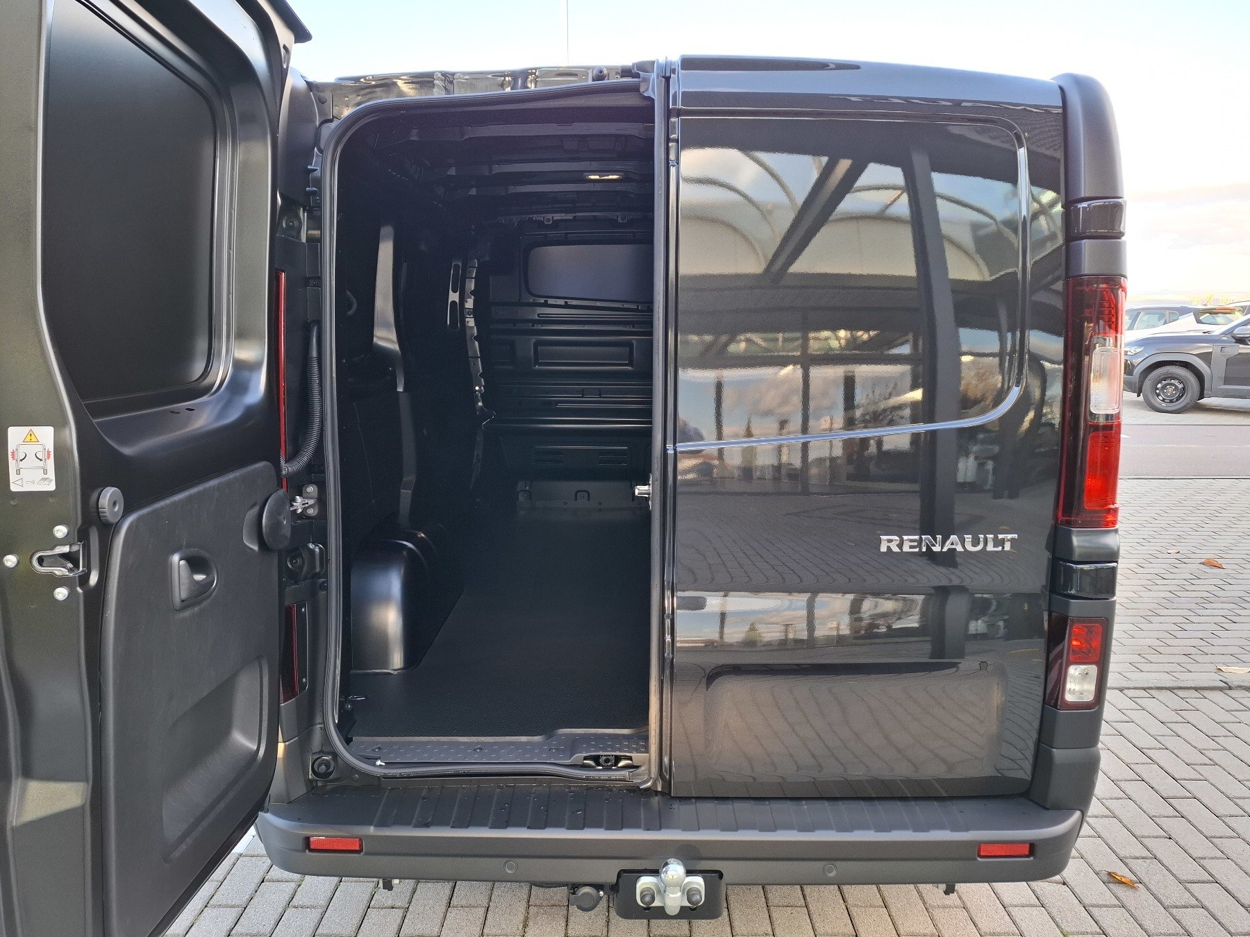 Bild 9 - Trafic Lkw Komfort L1H1 3,0t Blue dCi 130 MY24