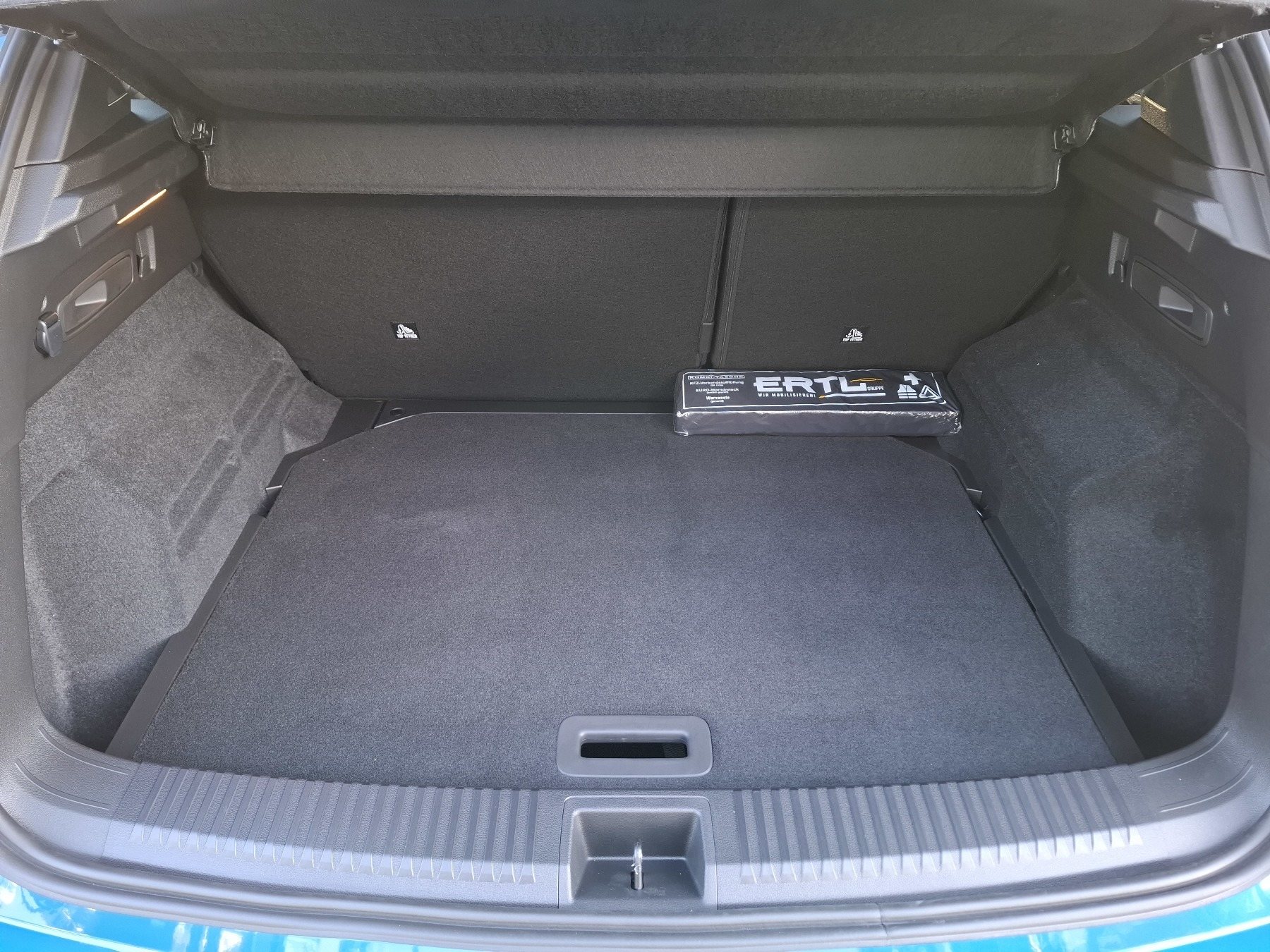Bild 10 - Austral Techno Full Hybrid E-Tech 200