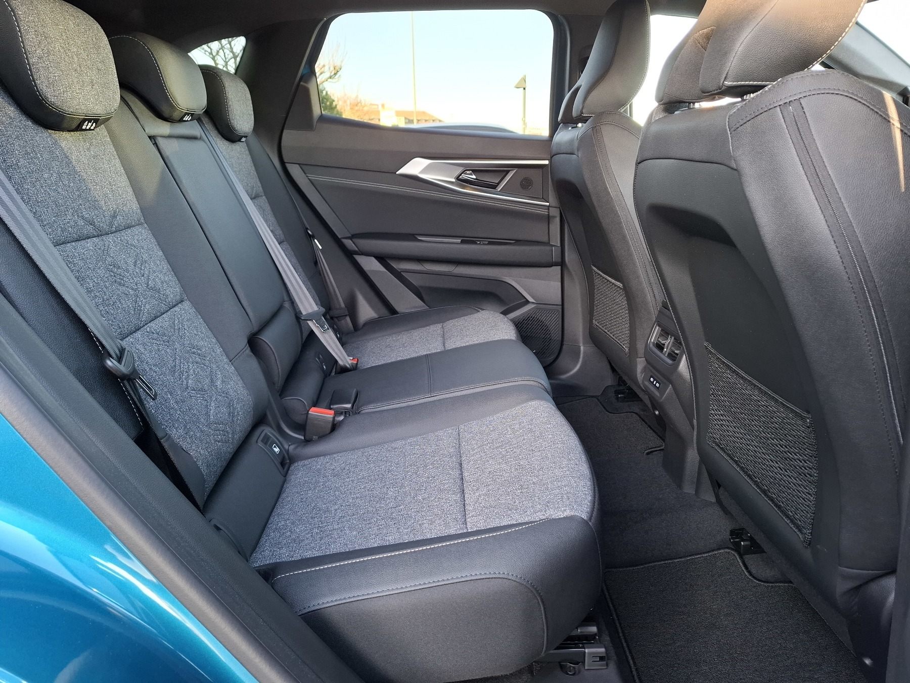 Bild 15 - Austral Techno Full Hybrid E-Tech 200