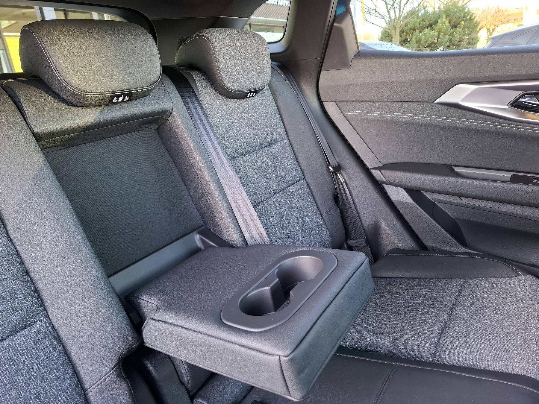 Bild 17 - Austral Techno Full Hybrid E-Tech 200