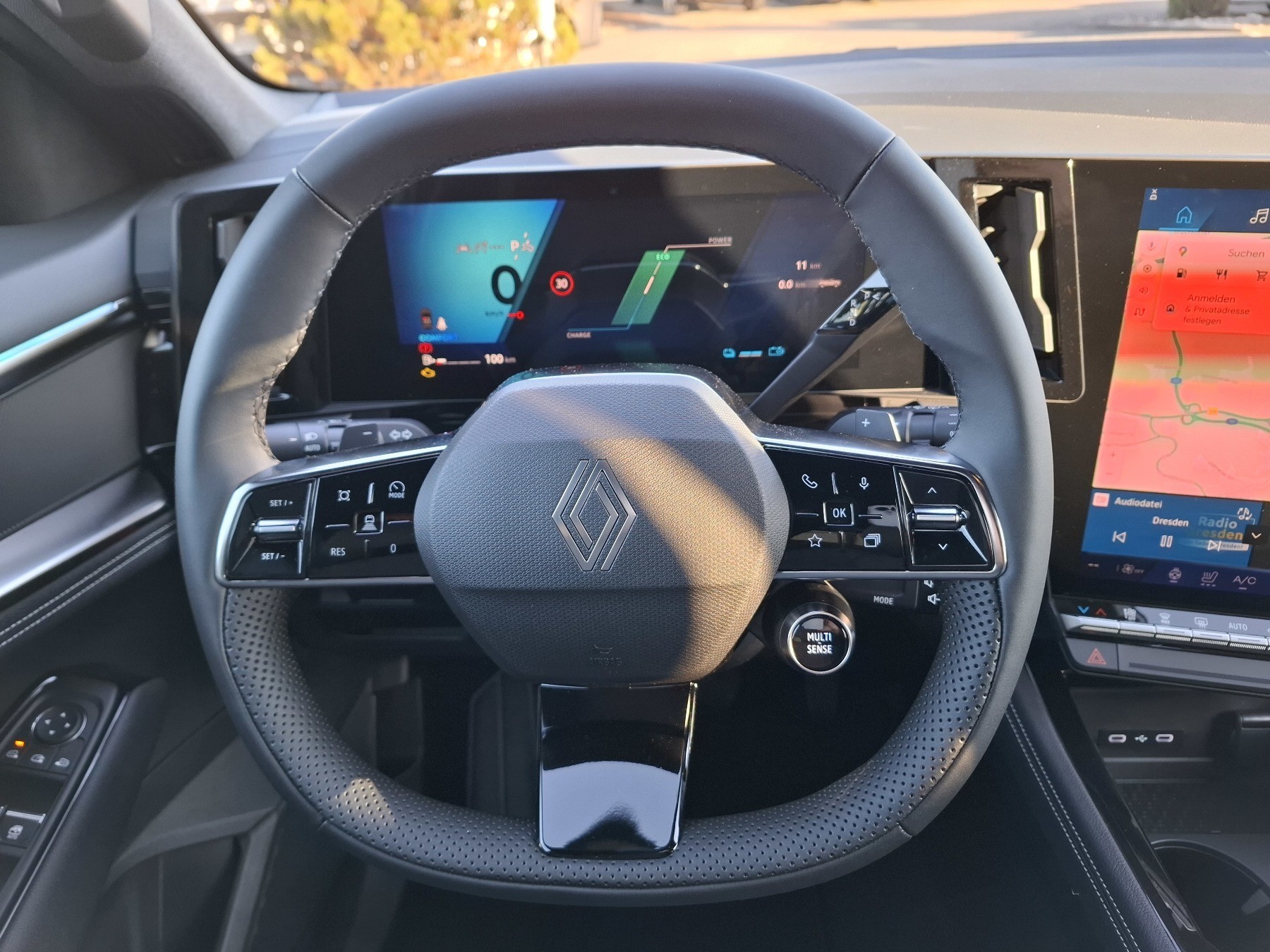 Bild 21 - Austral Techno Full Hybrid E-Tech 200