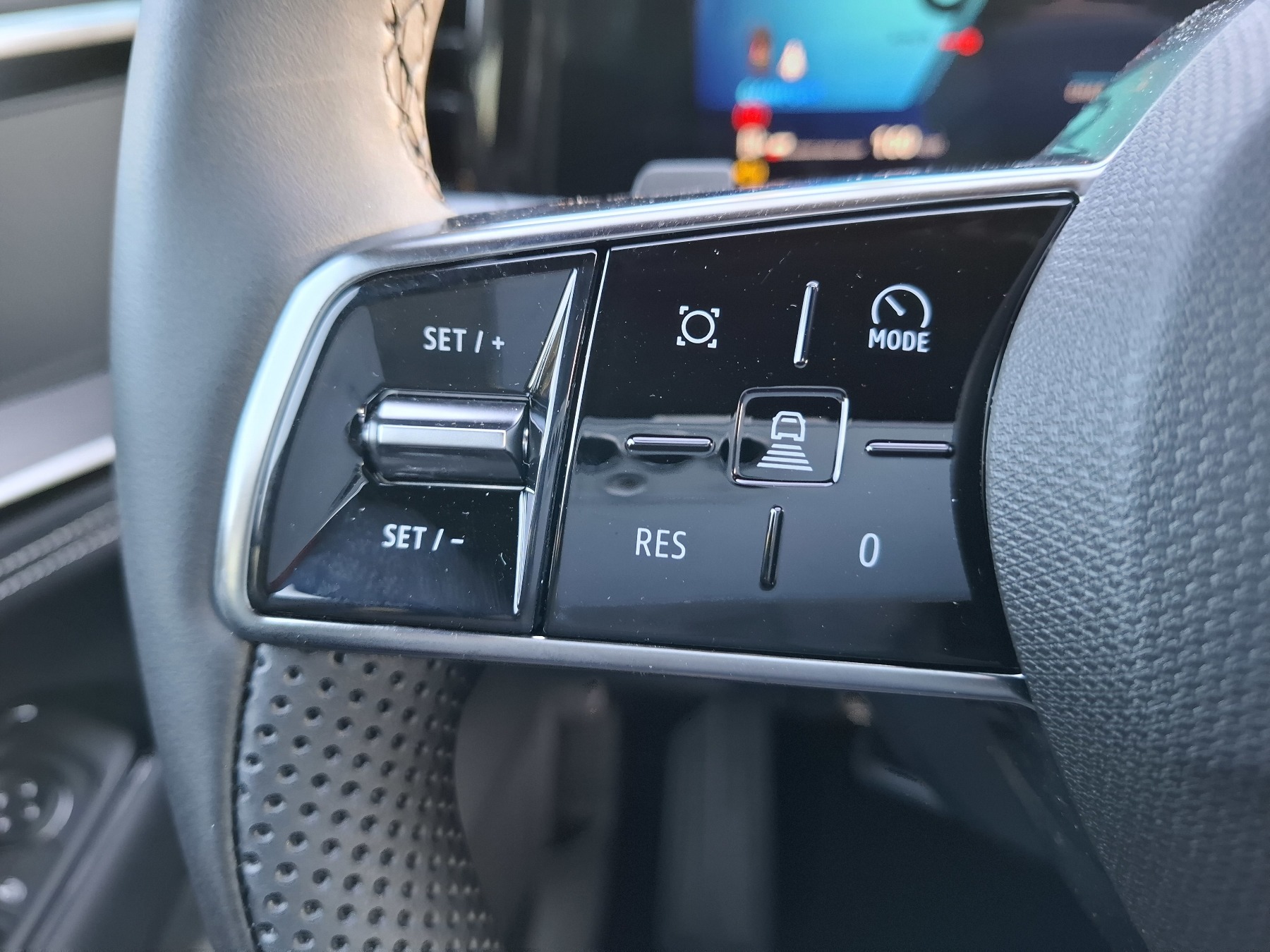 Bild 22 - Austral Techno Full Hybrid E-Tech 200