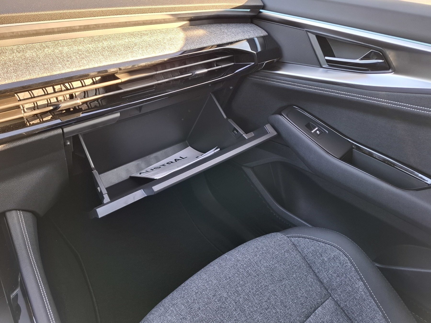 Bild 30 - Austral Techno Full Hybrid E-Tech 200