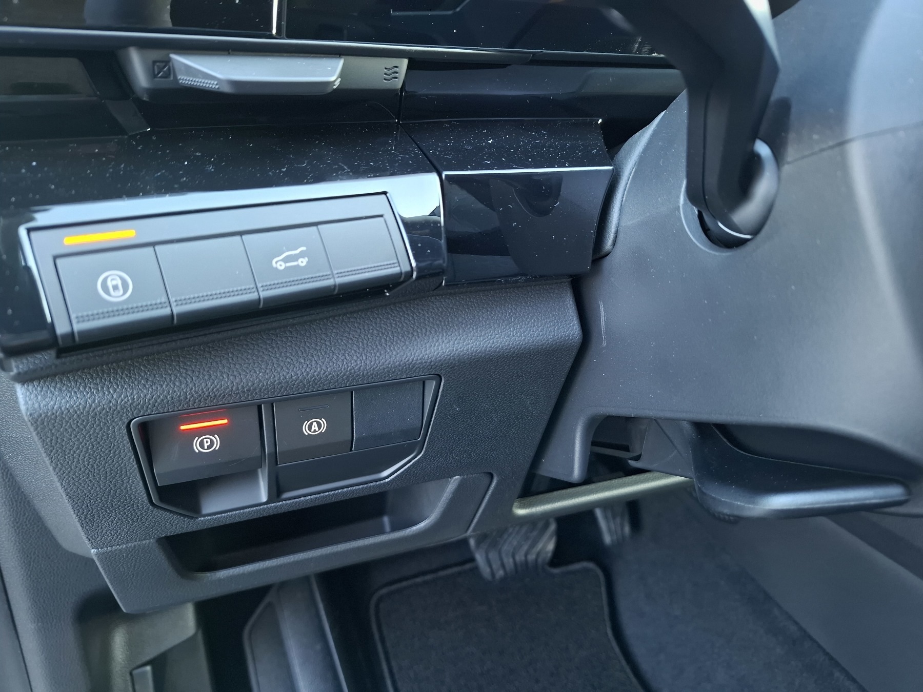 Bild 36 - Austral Techno Full Hybrid E-Tech 200