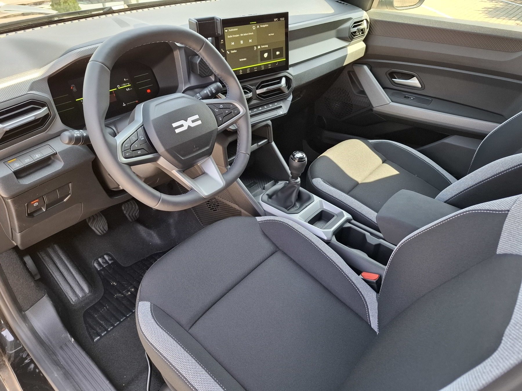 Bild 11 - Duster Journey mild hybrid 140