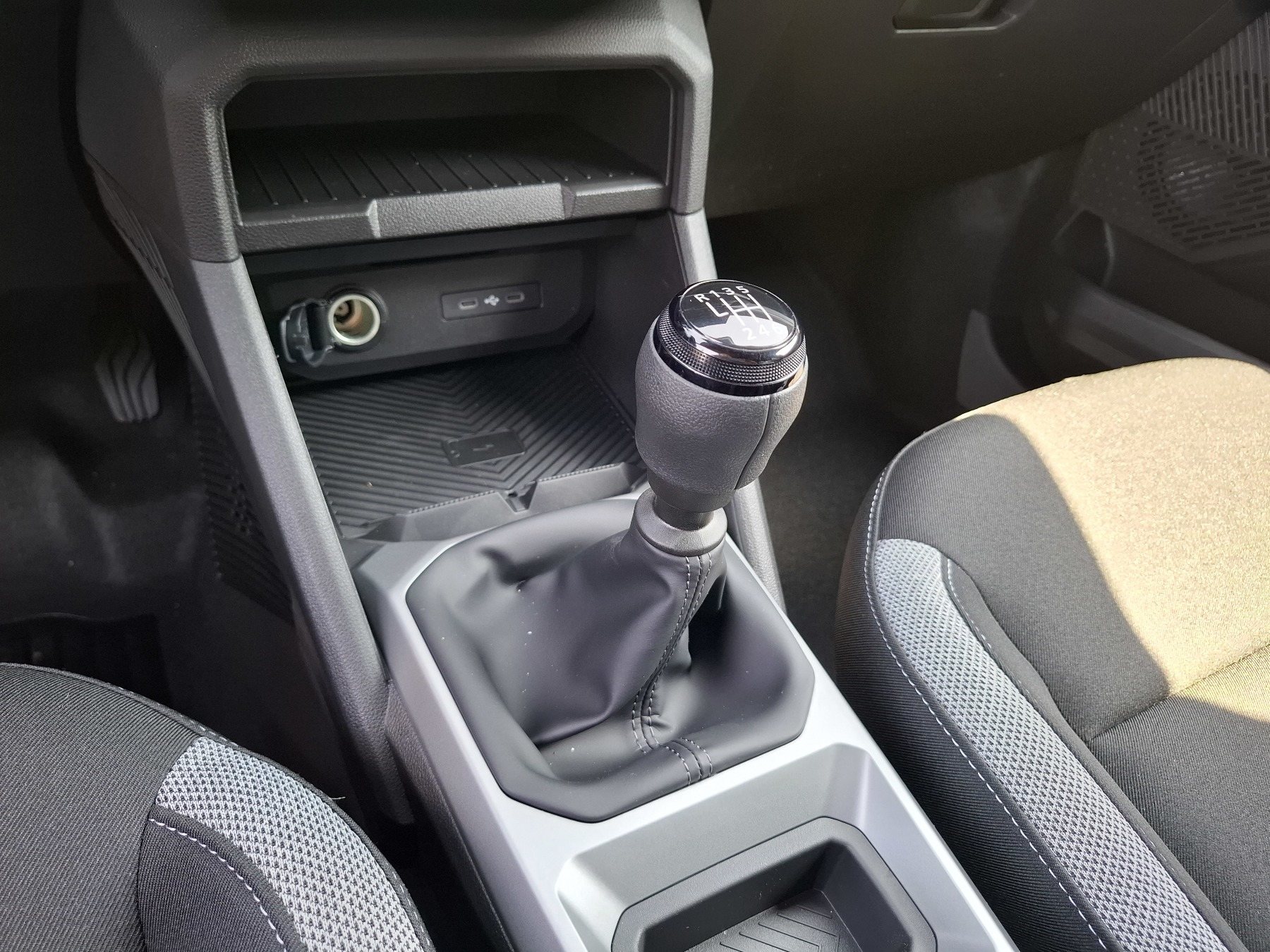 Bild 20 - Duster Journey mild hybrid 140