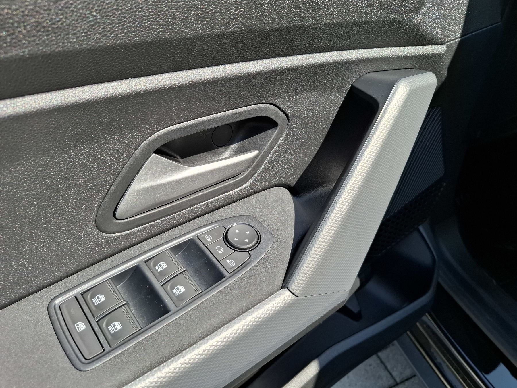Bild 28 - Duster Journey mild hybrid 140