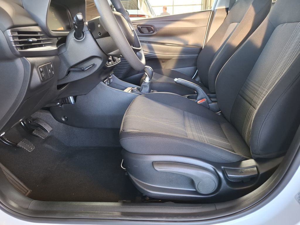 Bild 25 - i20 1.0 T-GDI (100 PS) Select 6-MT 2WD Select