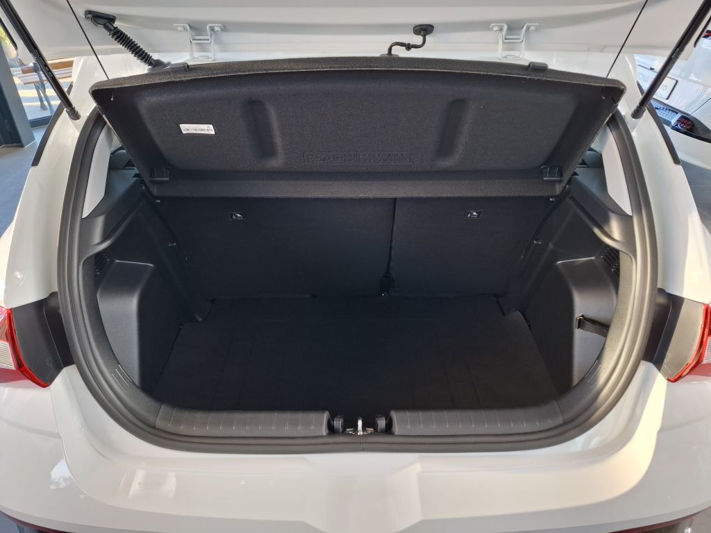 Bild 8 - i20 1.0 T-GDI (100 PS) Select 6-MT 2WD Select