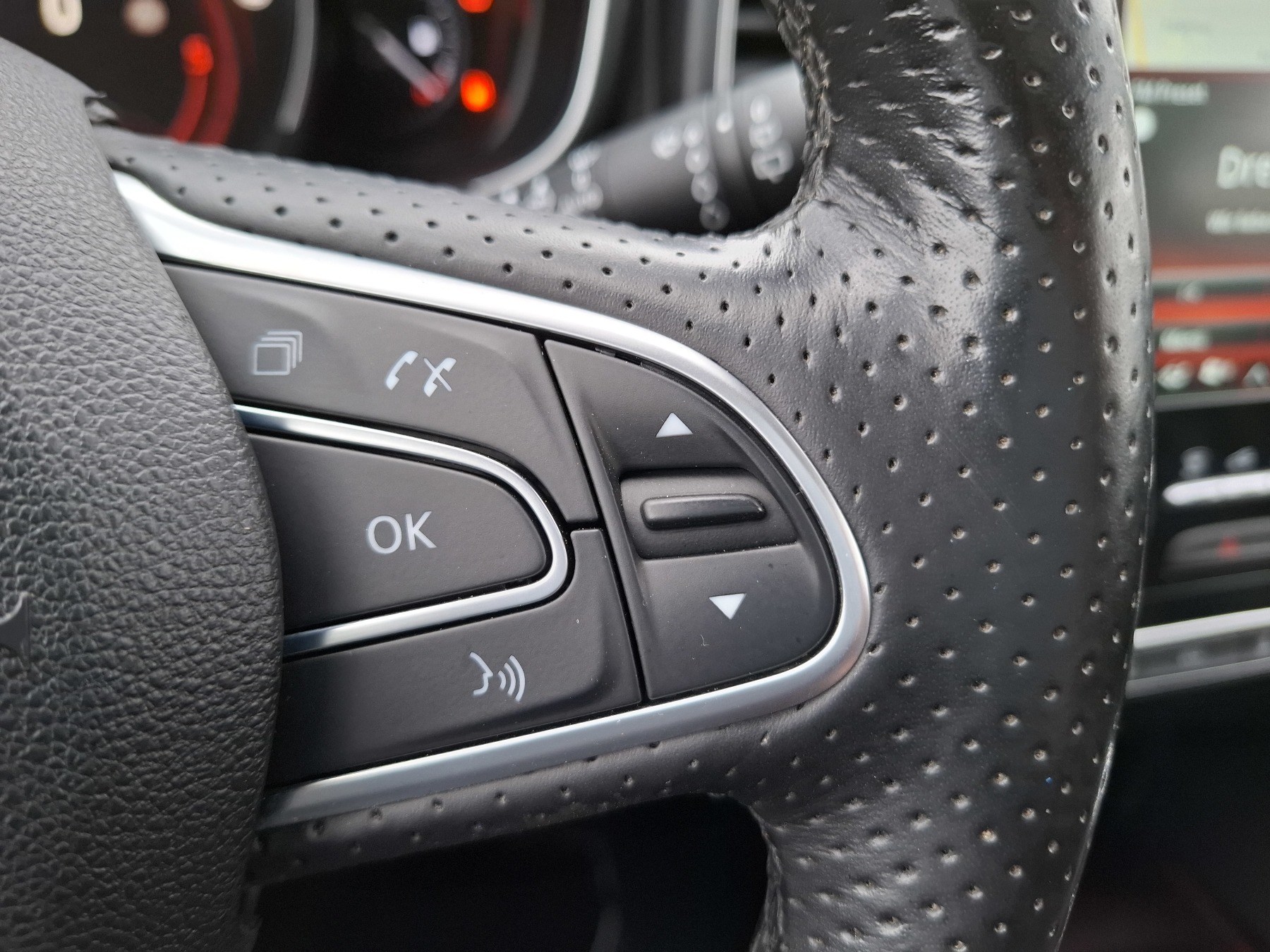 Bild 24 - Koleos INITIALE PARIS BLUE dCi 185 4WD Automatik