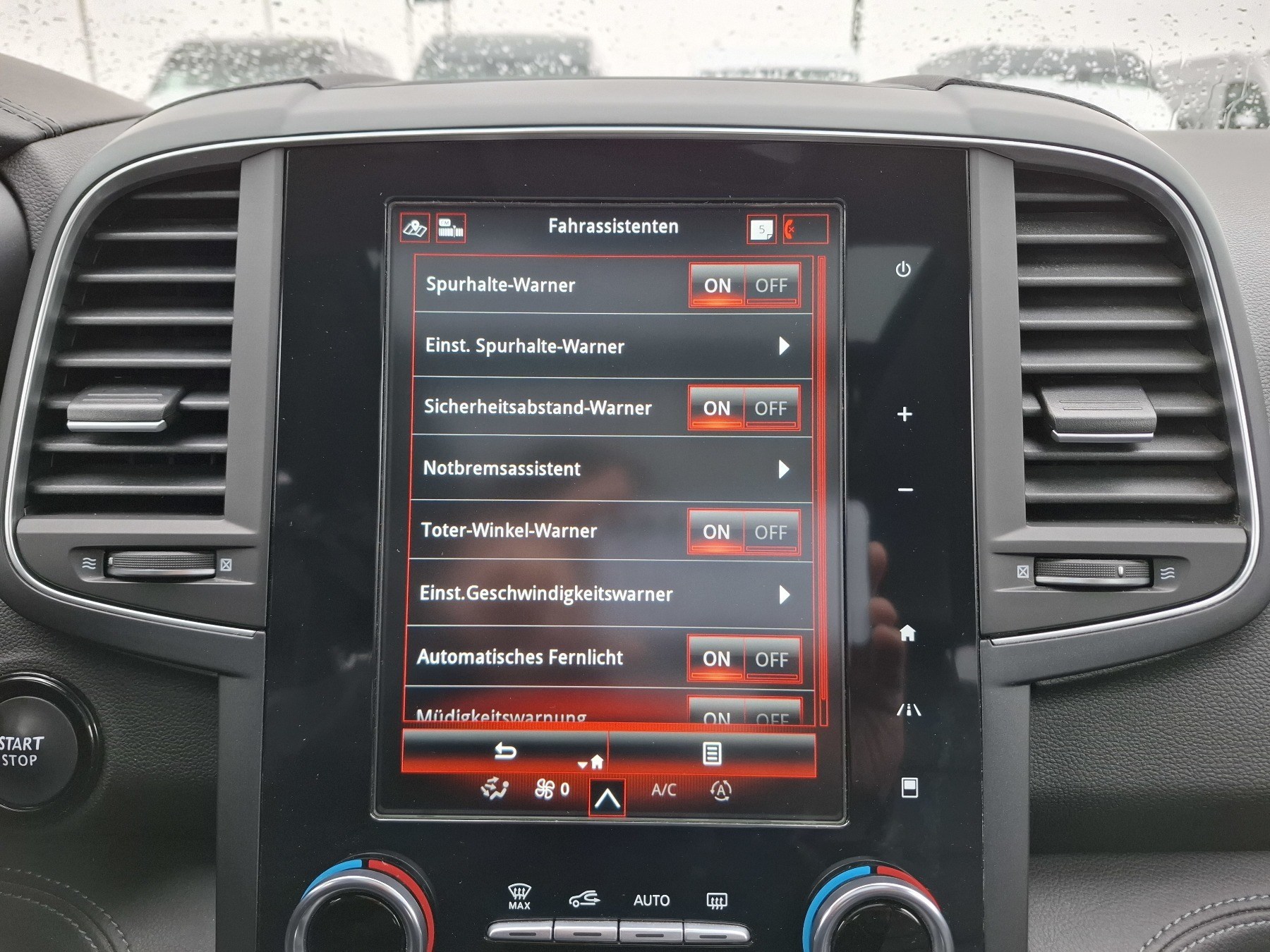 Bild 29 - Koleos INITIALE PARIS BLUE dCi 185 4WD Automatik