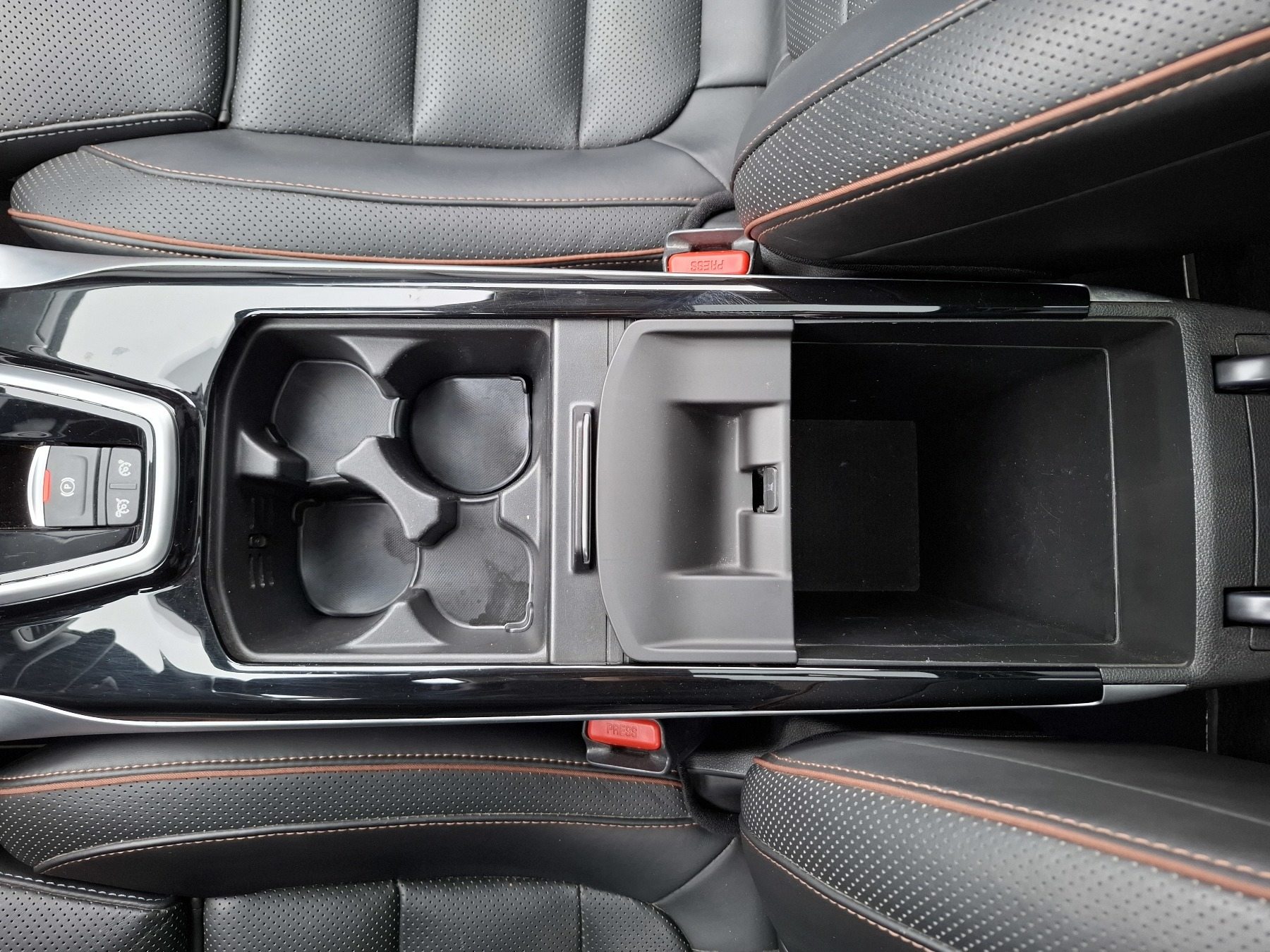Bild 32 - Koleos INITIALE PARIS BLUE dCi 185 4WD Automatik