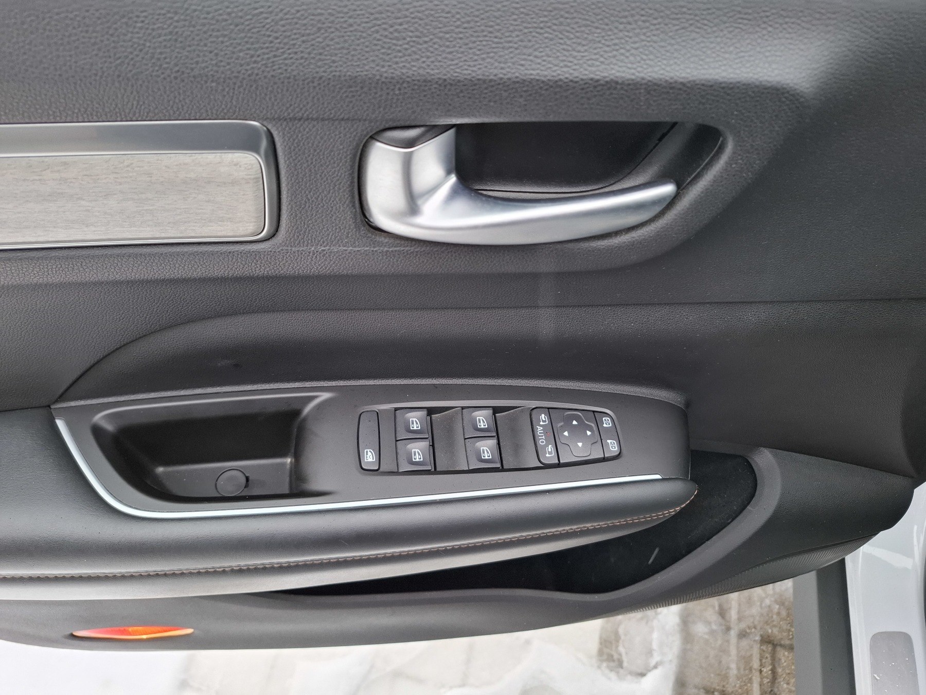 Bild 39 - Koleos INITIALE PARIS BLUE dCi 185 4WD Automatik