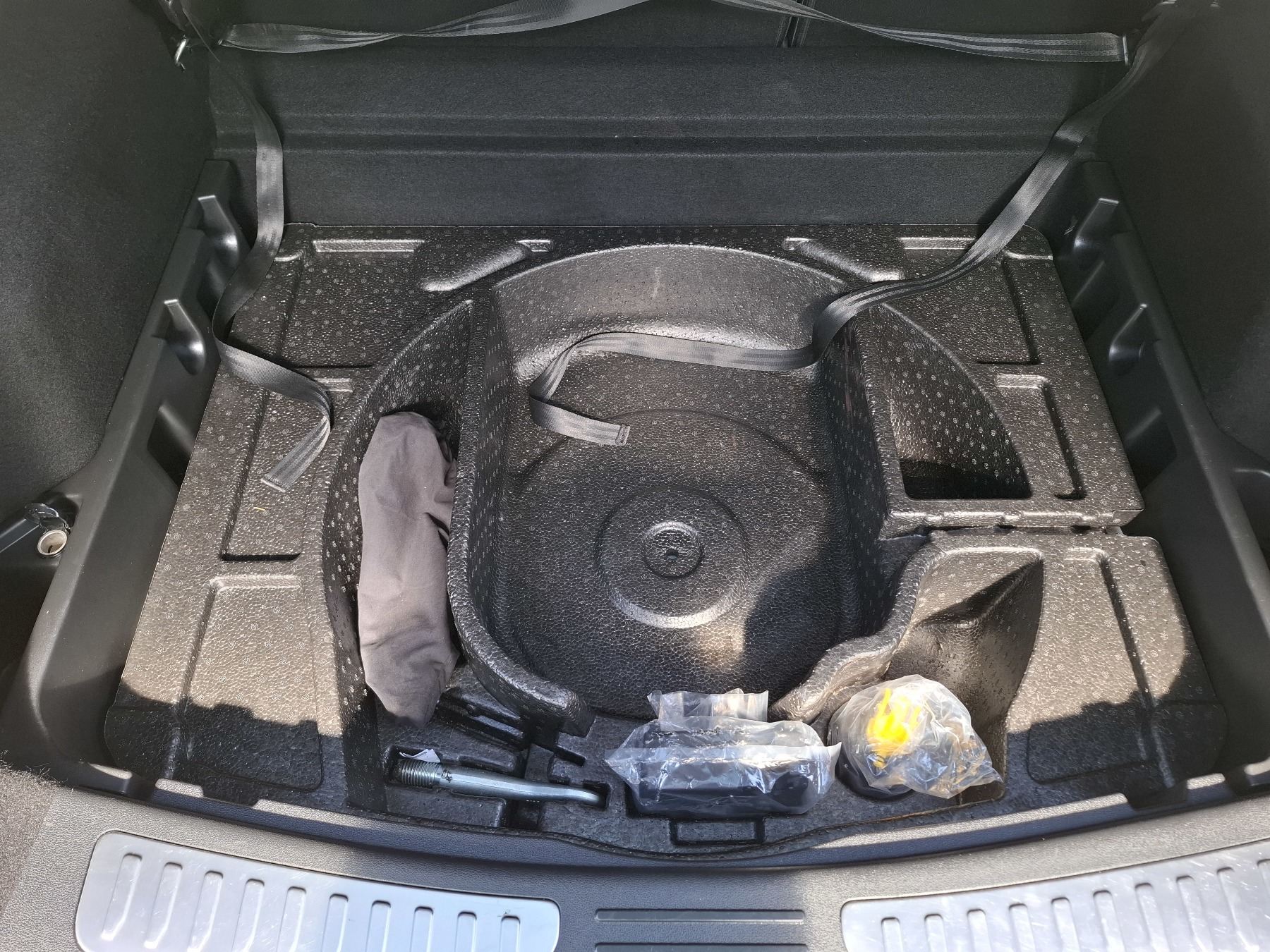 Bild 12 - Koleos INITIALE PARIS BLUE dCi 185 4WD X-tronic
