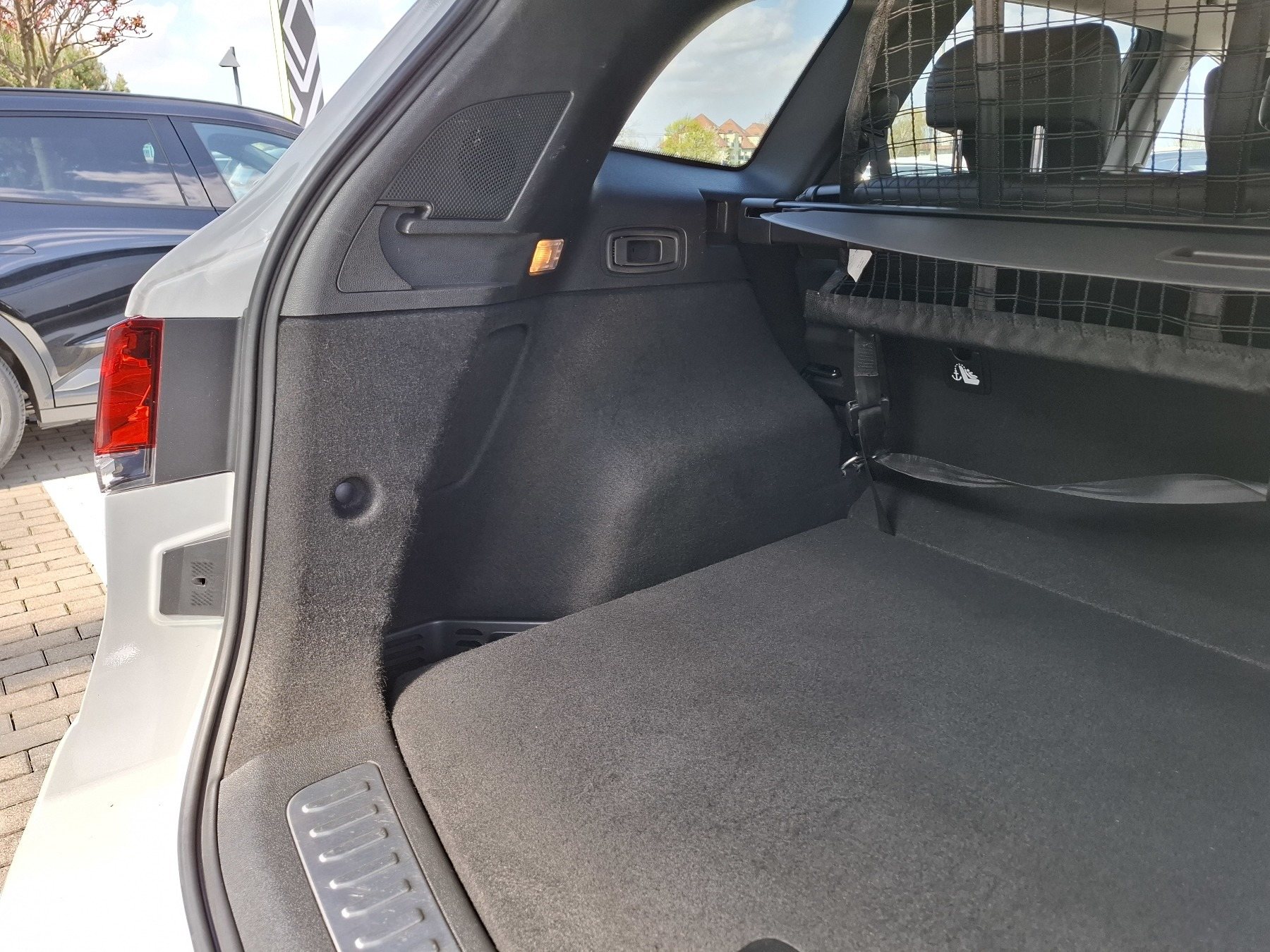 Bild 13 - Koleos INITIALE PARIS BLUE dCi 185 4WD X-tronic