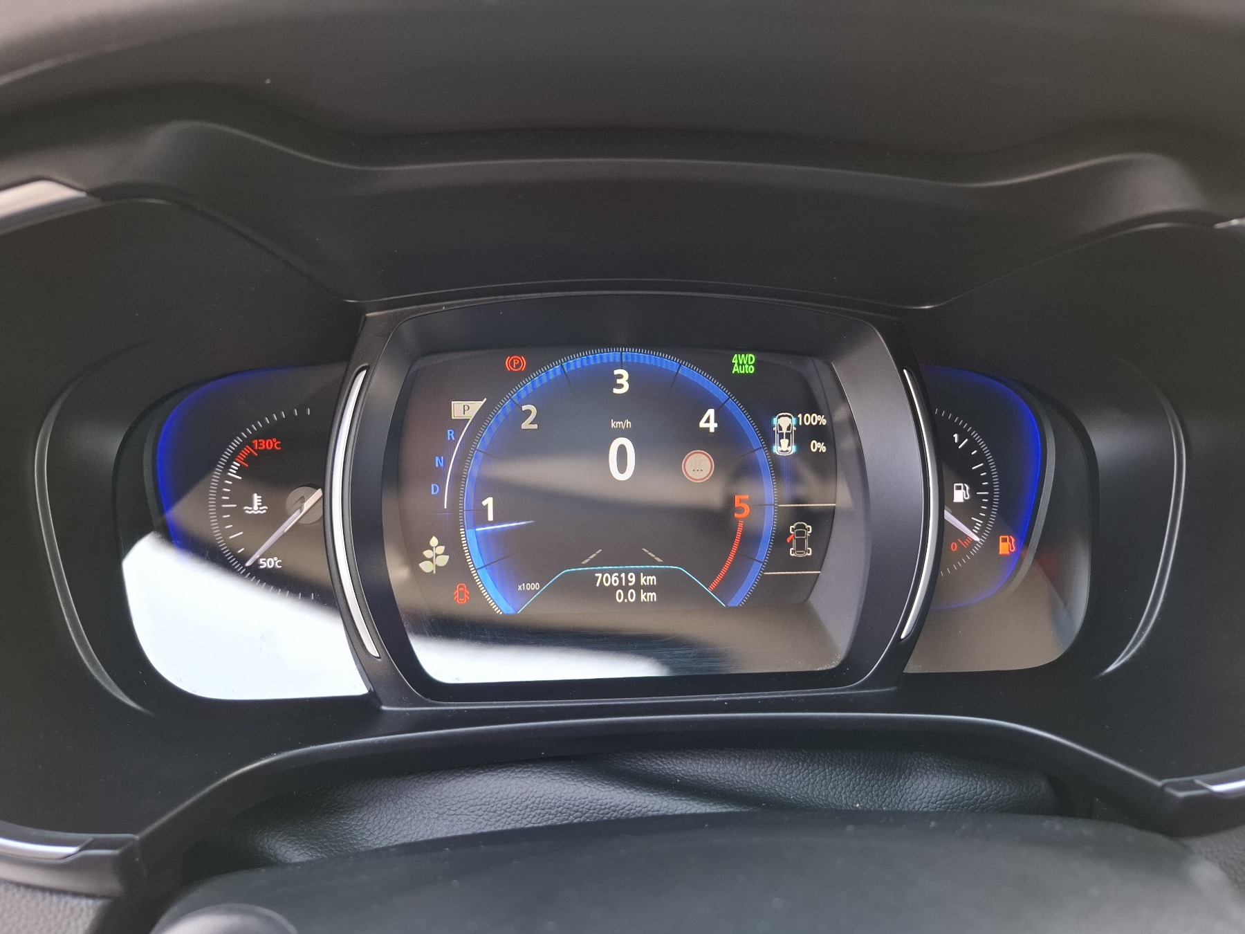 Bild 26 - Koleos INITIALE PARIS BLUE dCi 185 4WD X-tronic