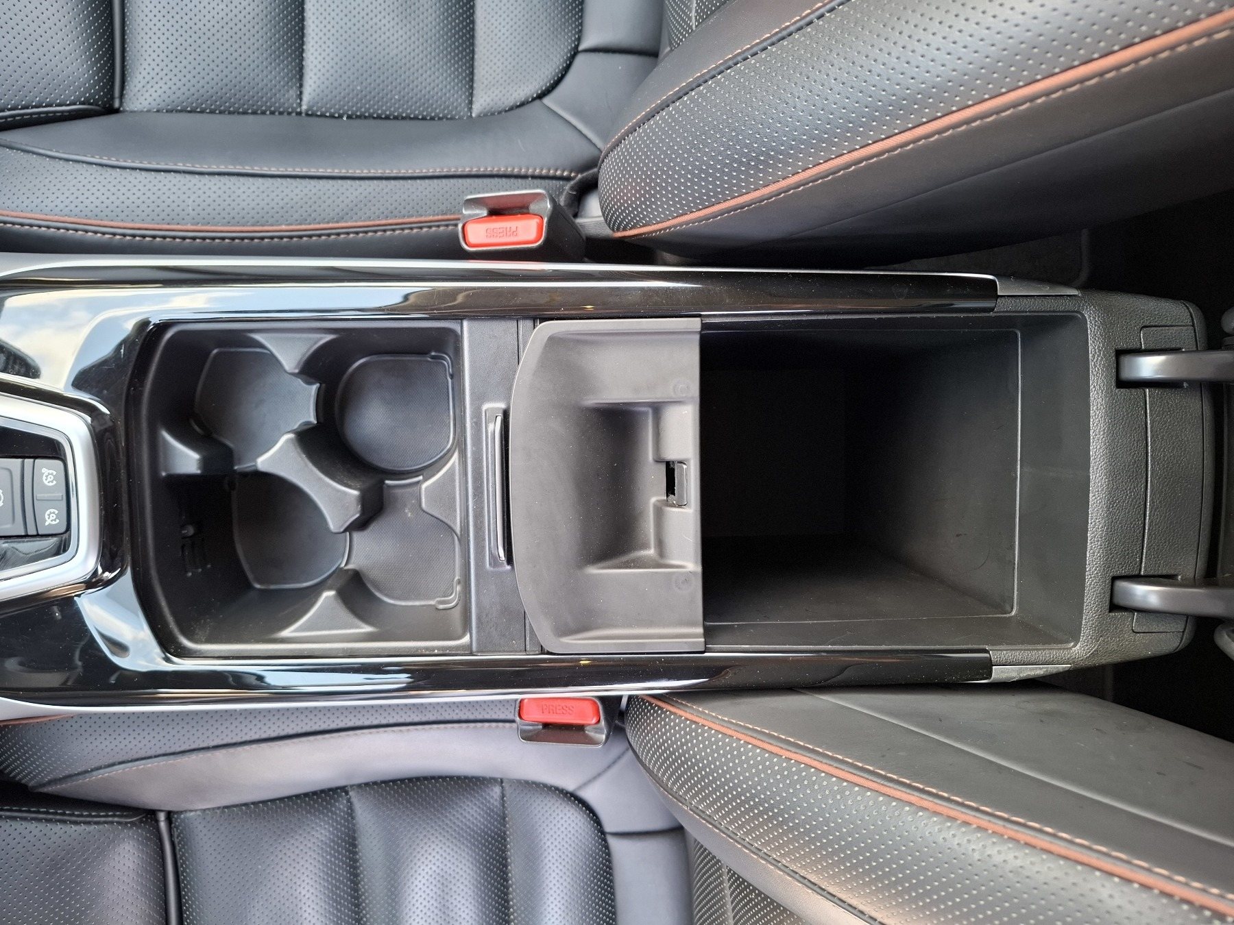 Bild 32 - Koleos INITIALE PARIS BLUE dCi 185 4WD X-tronic