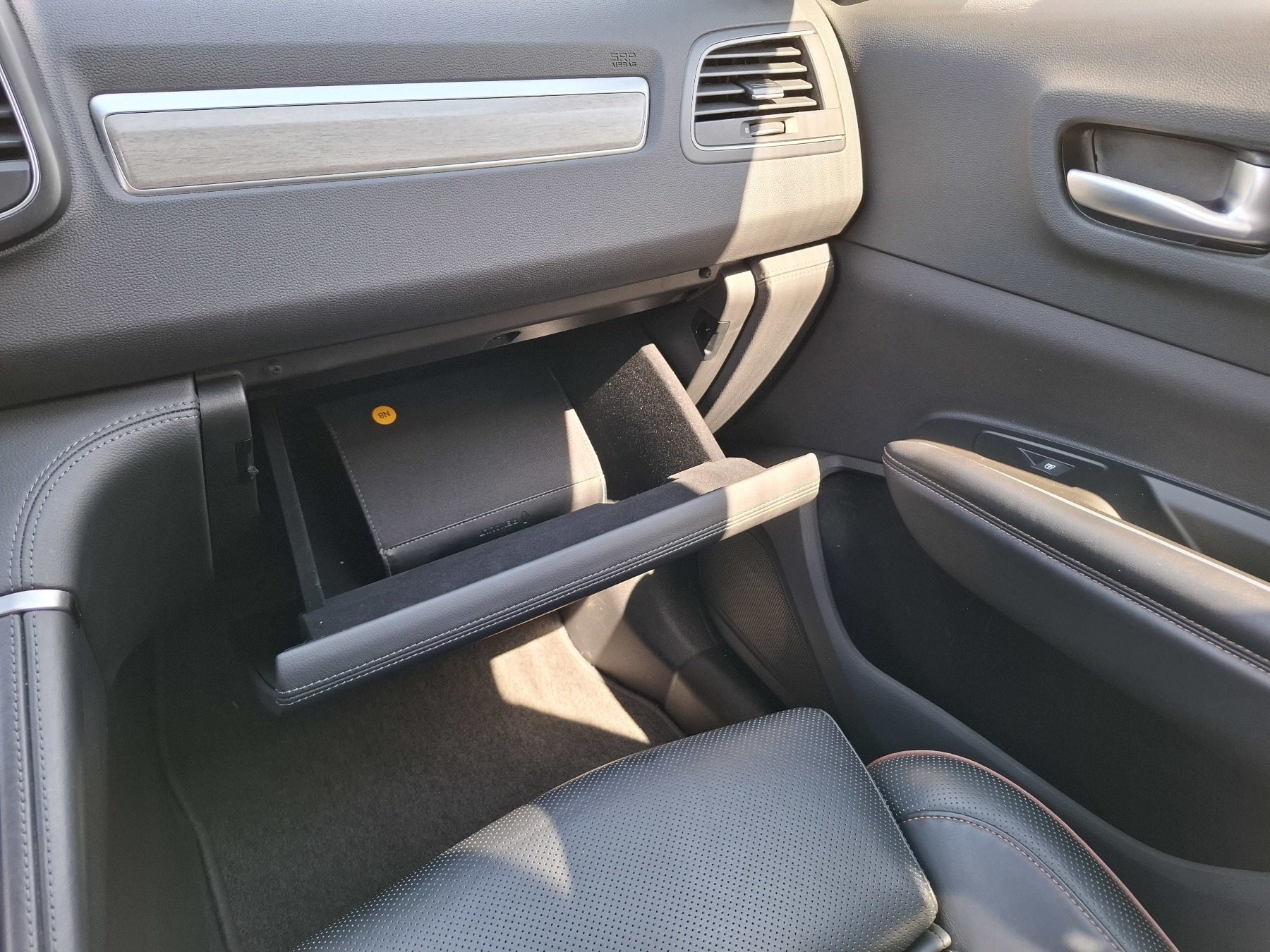 Bild 33 - Koleos INITIALE PARIS BLUE dCi 185 4WD X-tronic