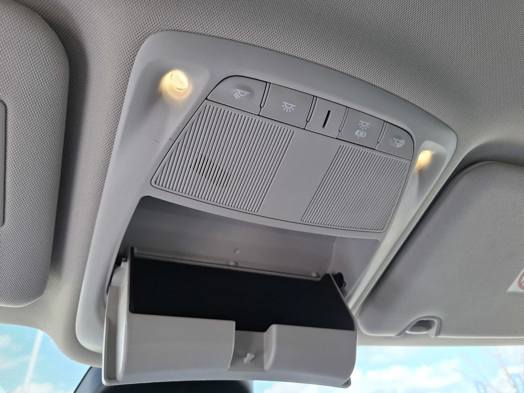 Bild 34 - Koleos INITIALE PARIS BLUE dCi 185 4WD X-tronic
