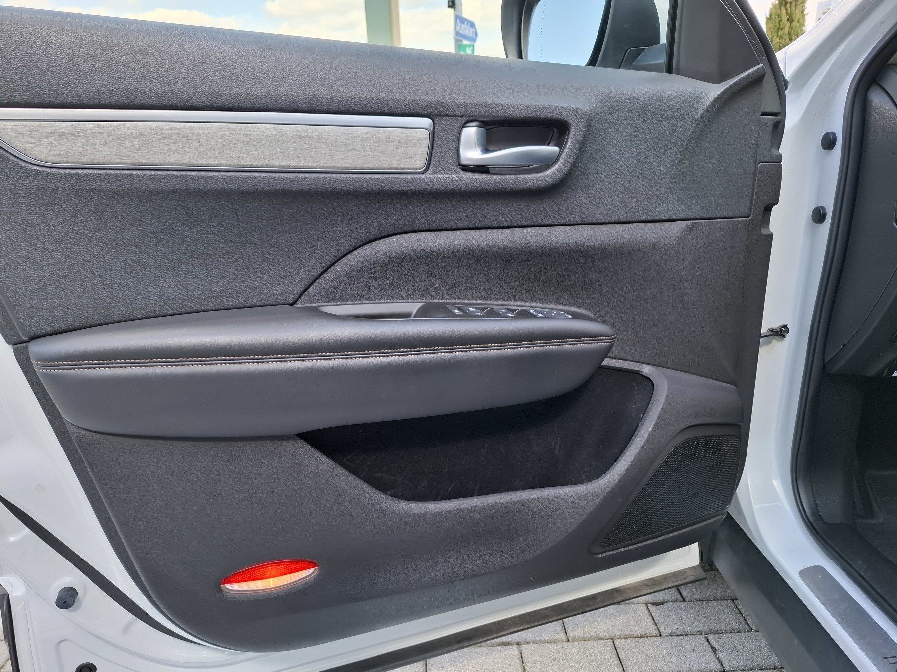 Bild 37 - Koleos INITIALE PARIS BLUE dCi 185 4WD X-tronic