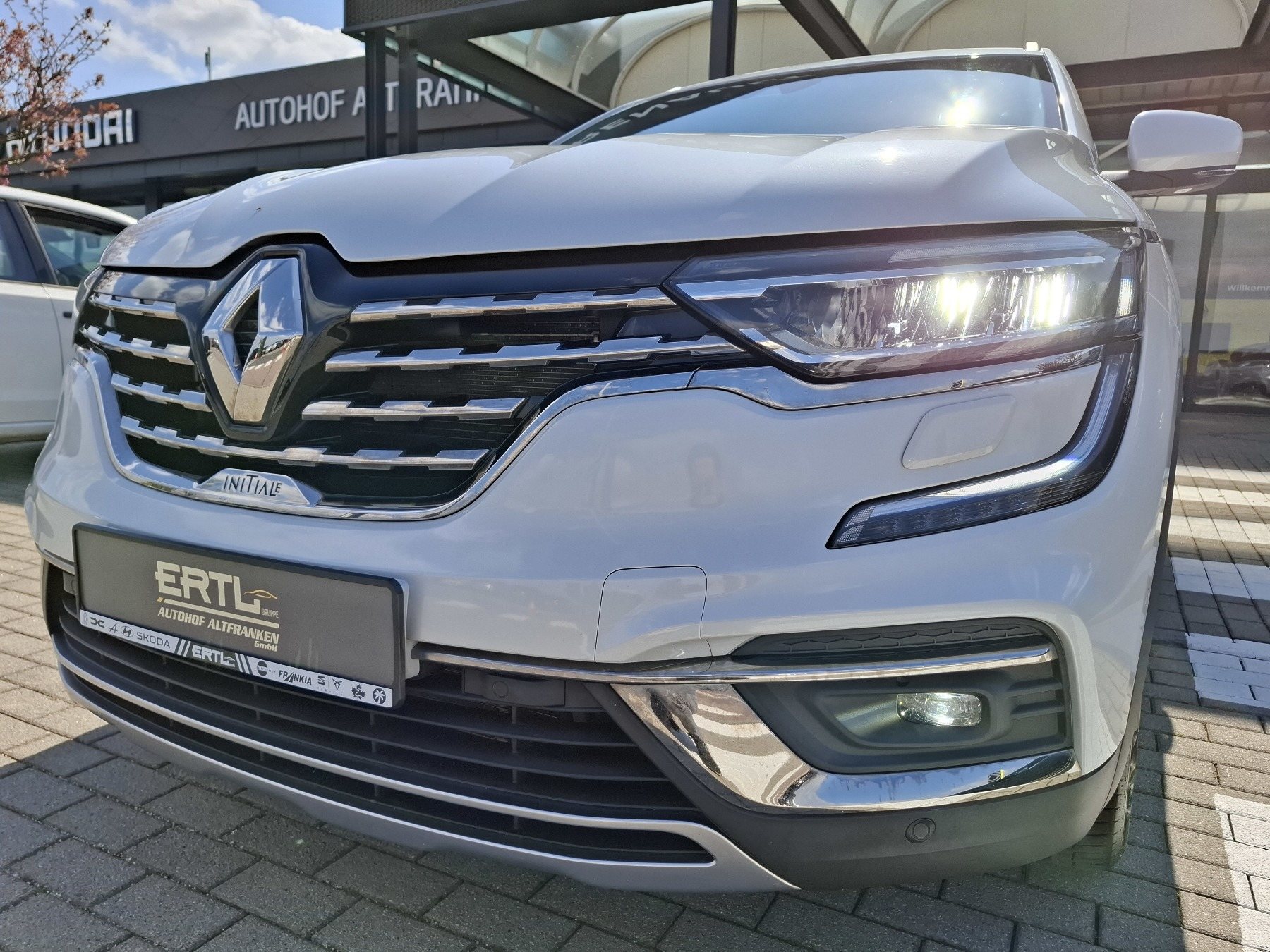 Bild 47 - Koleos INITIALE PARIS BLUE dCi 185 4WD X-tronic