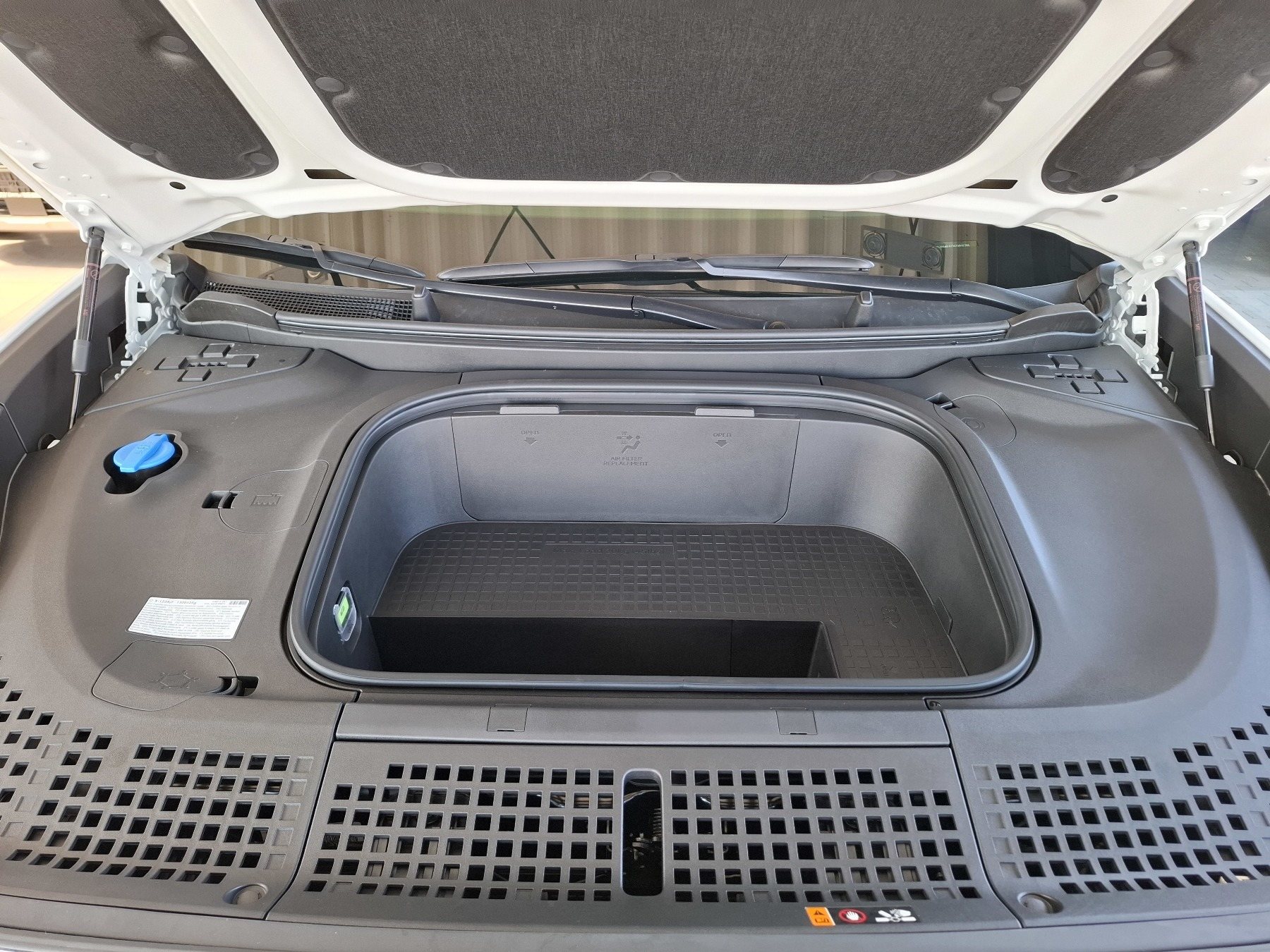 Bild 45 - IONIQ 9 7-Sitzer 110 kWh (307 PS) 4WD UNIQ