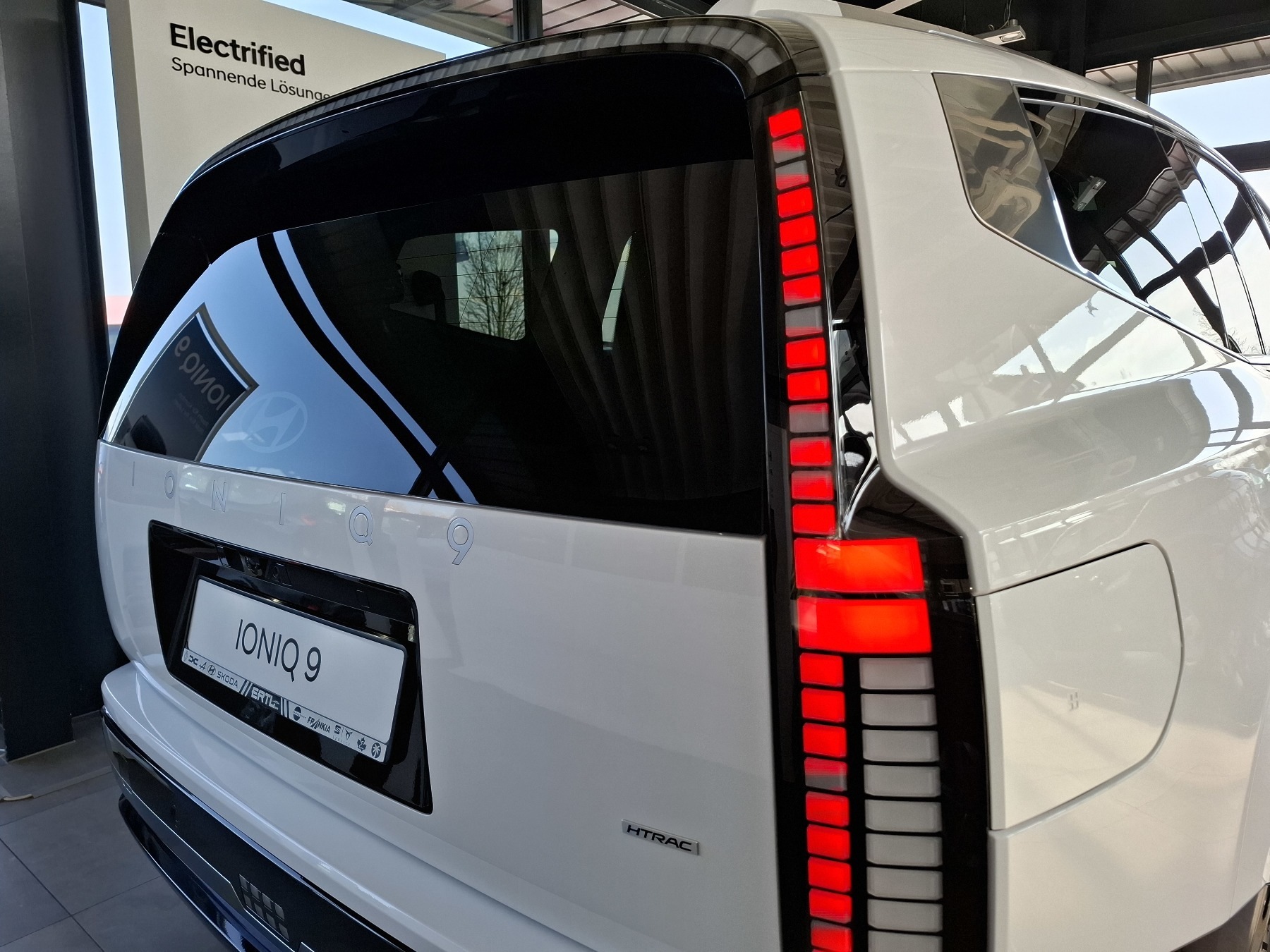 Bild 49 - IONIQ 9 7-Sitzer 110 kWh (307 PS) 4WD UNIQ