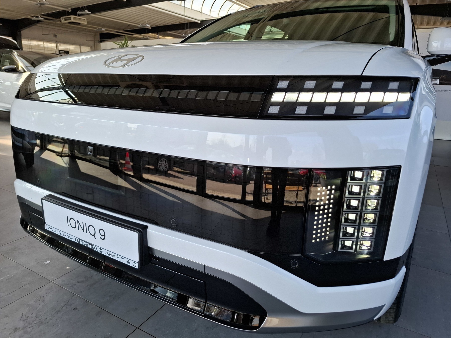 Bild 50 - IONIQ 9 7-Sitzer 110 kWh (307 PS) 4WD UNIQ