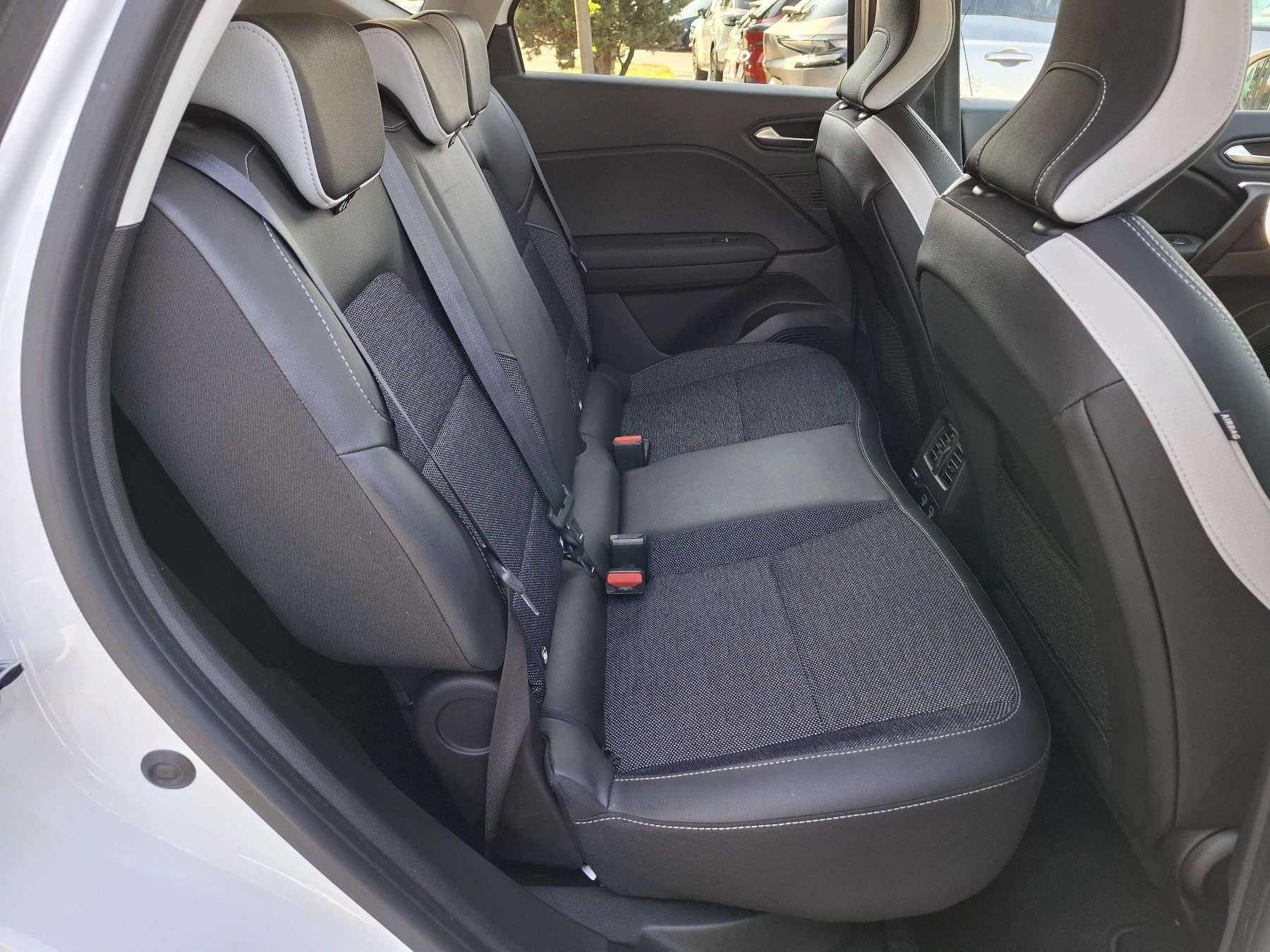 Bild 16 - Captur TECHNO TCe 140 EDC