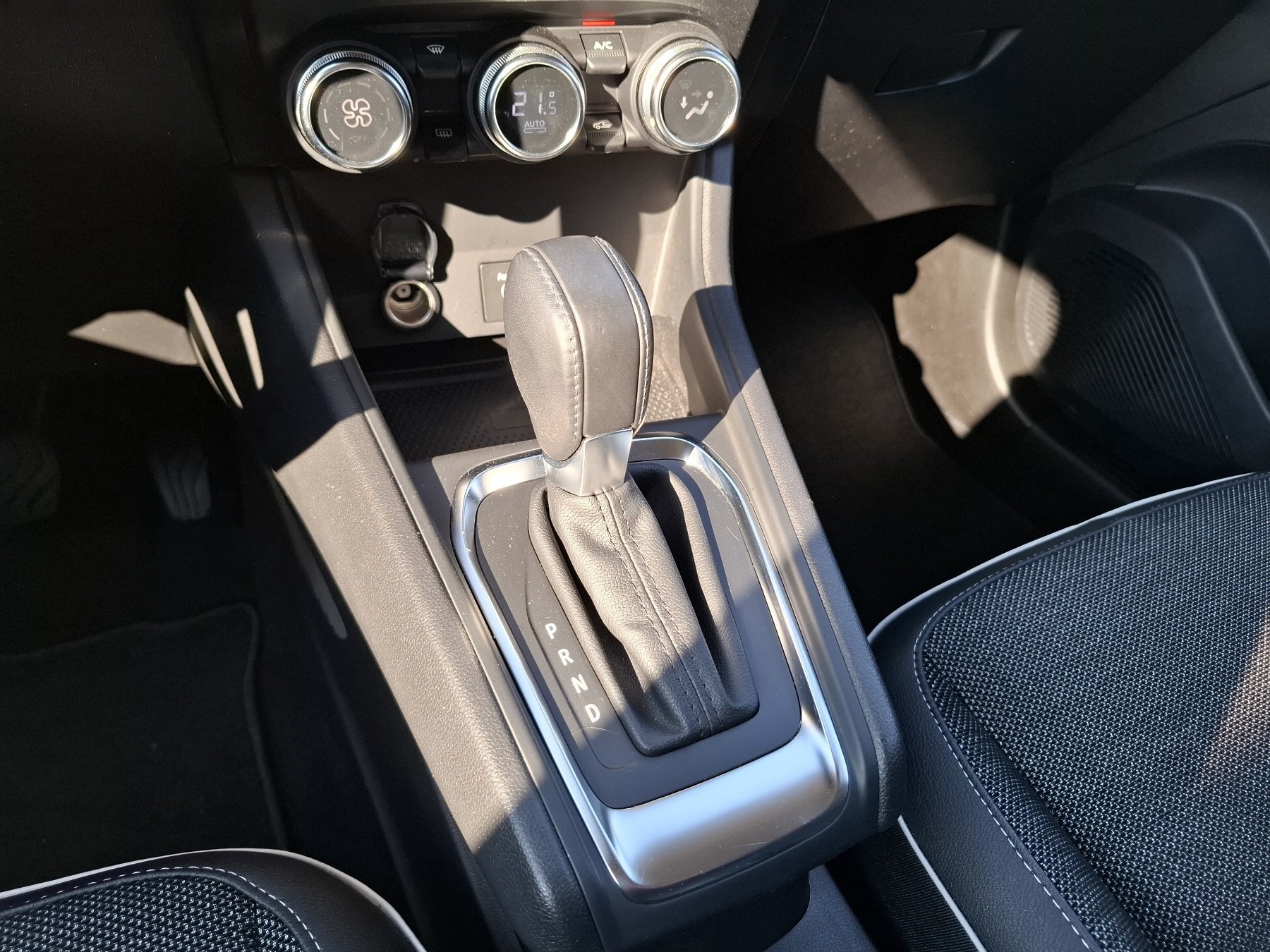 Bild 28 - Captur TECHNO TCe 140 EDC