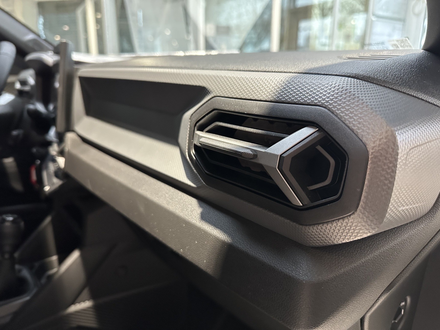 Bild 10 - Duster mild hybrid 140PS Expression