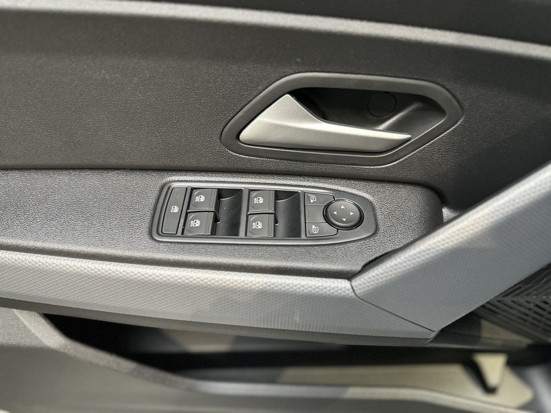 Bild 29 - Duster mild hybrid 140PS Expression