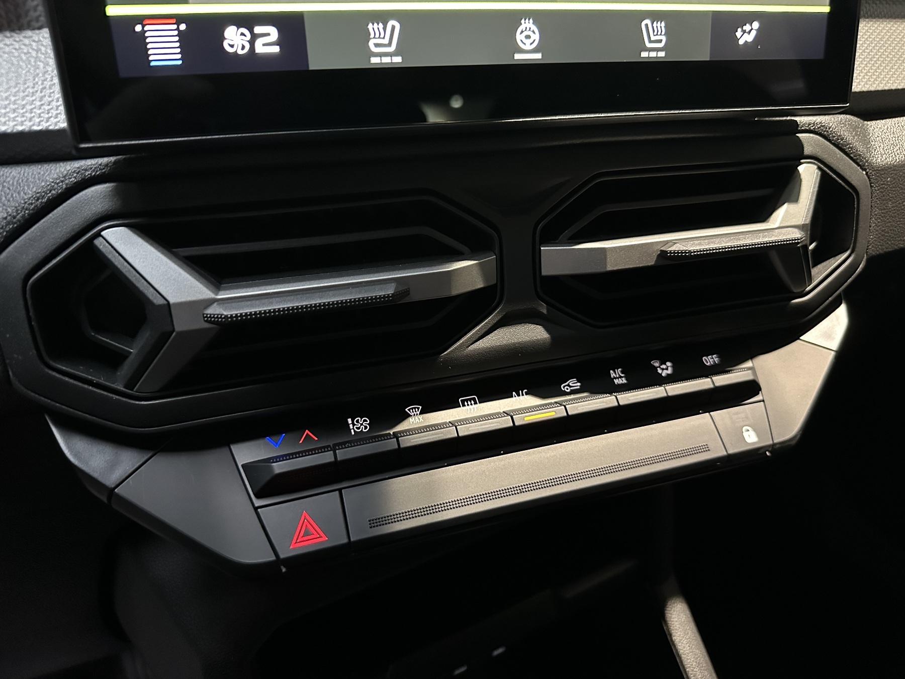 Bild 44 - Duster mild hybrid 140PS Expression