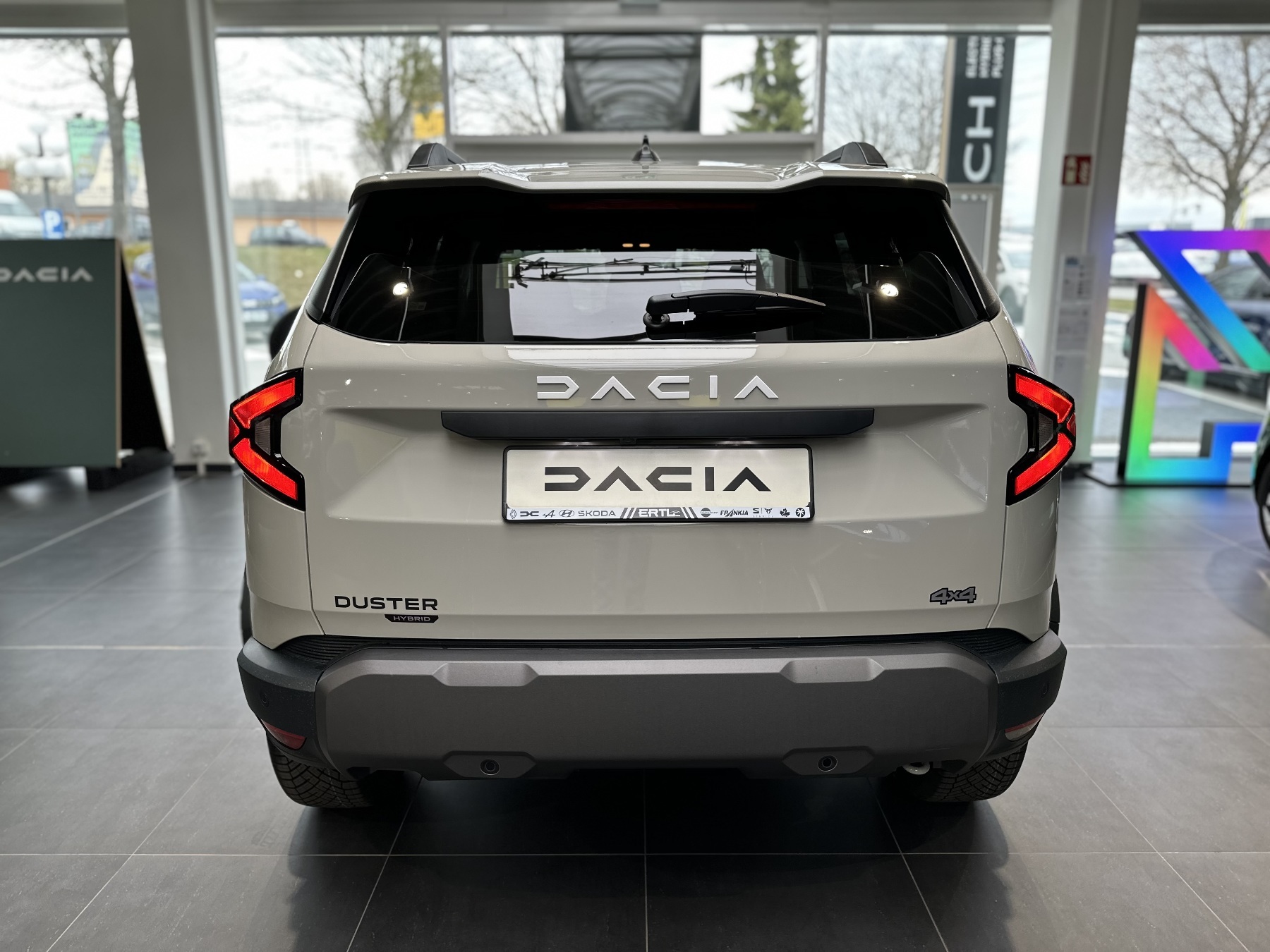 Bild 18 - Duster Journey hybrid-G 150 4x4