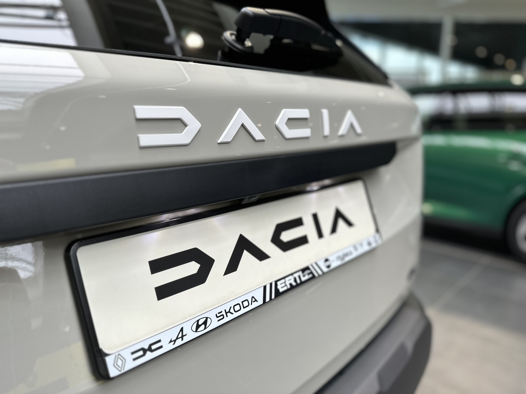 Bild 20 - Duster Journey hybrid-G 150 4x4
