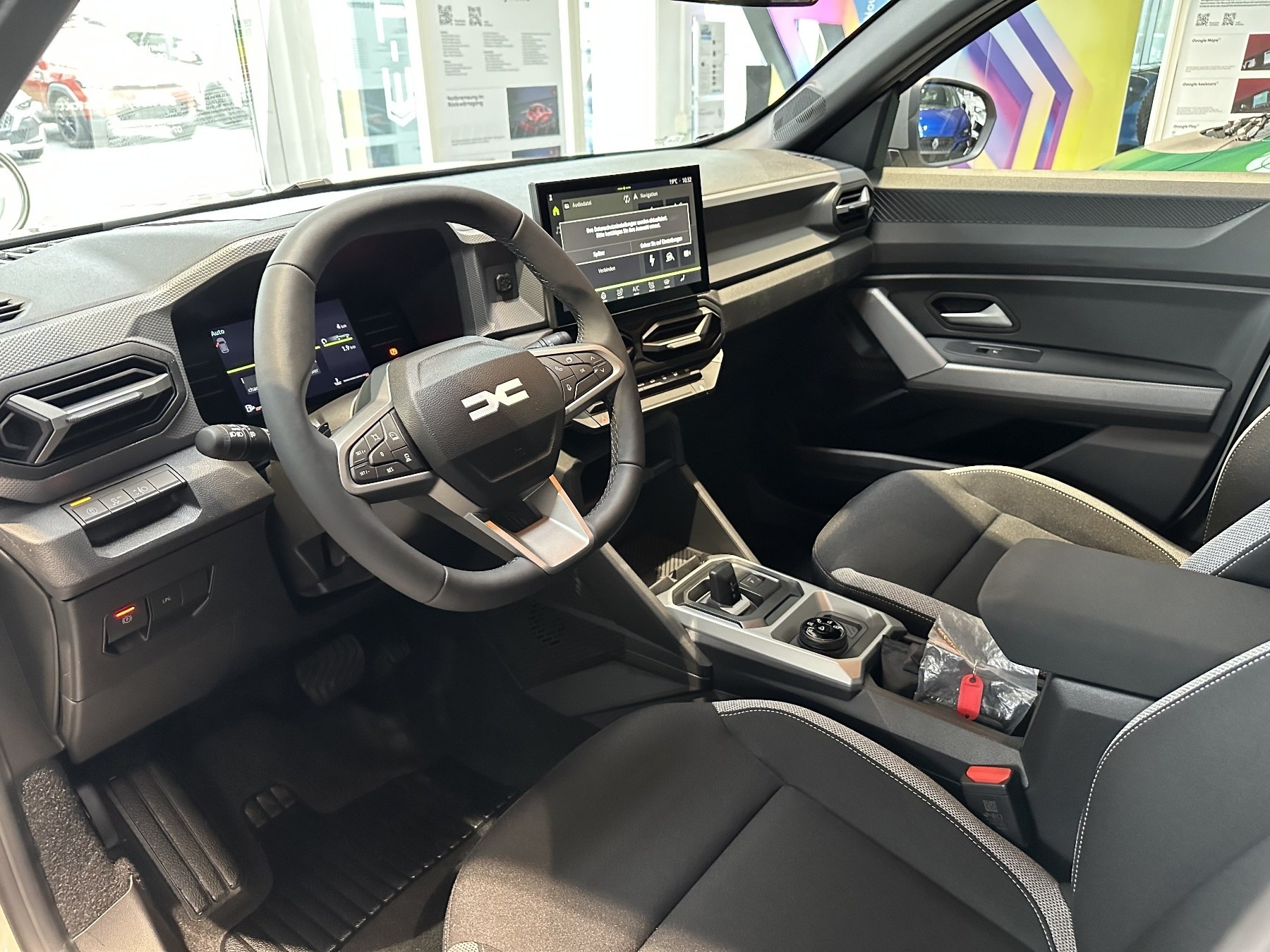 Bild 30 - Duster Journey hybrid-G 150 4x4