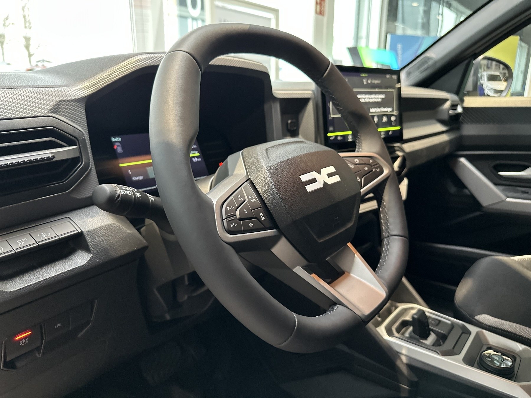 Bild 31 - Duster Journey hybrid-G 150 4x4