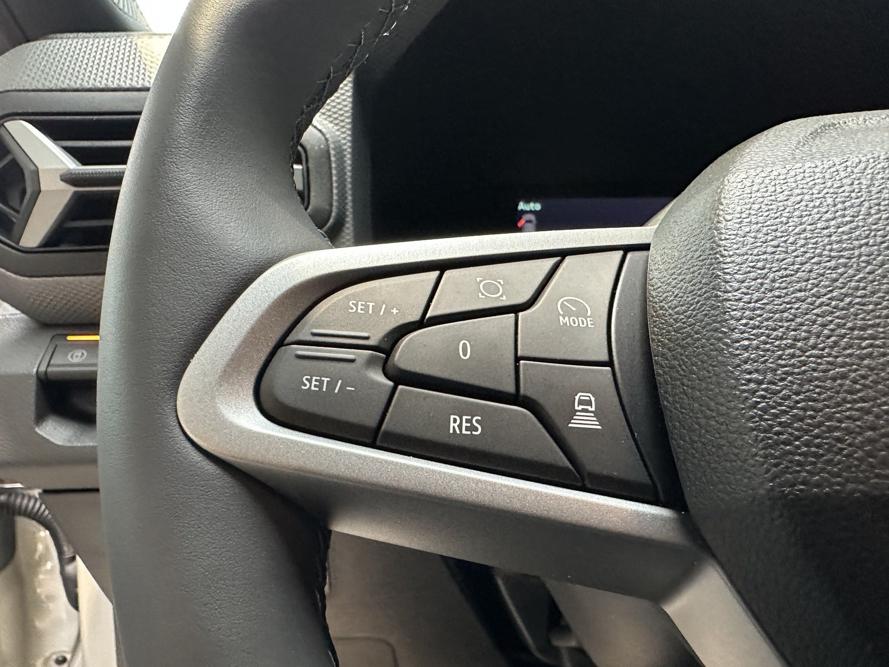 Bild 33 - Duster Journey hybrid-G 150 4x4