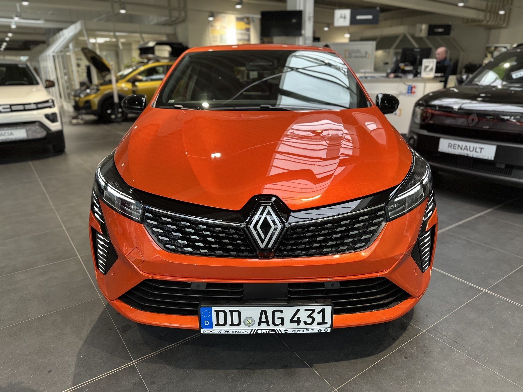 Bild 2 - Clio Techno TCe 90