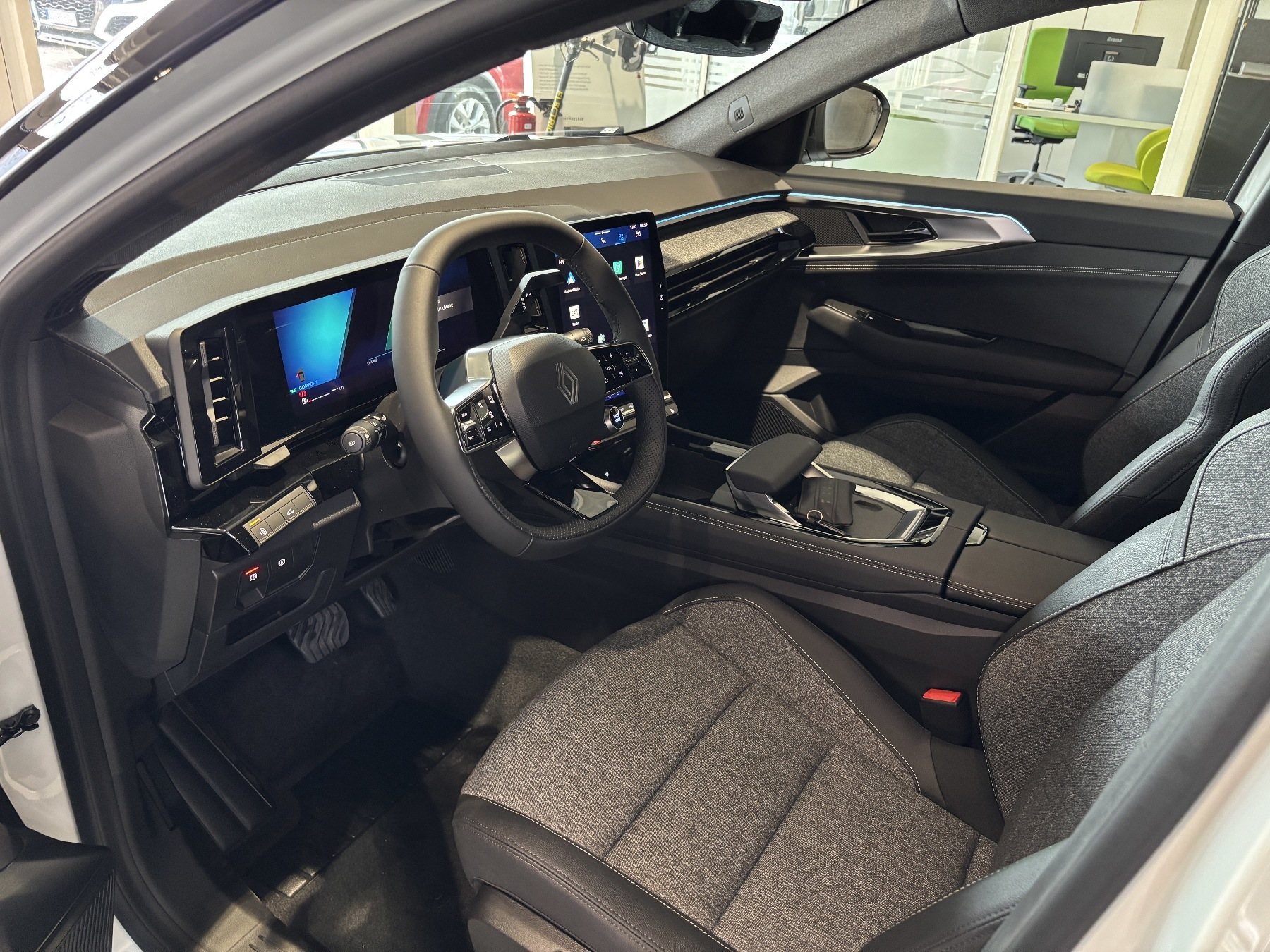 Bild 21 - Austral Techno Full Hybrid E-Tech 200 PS