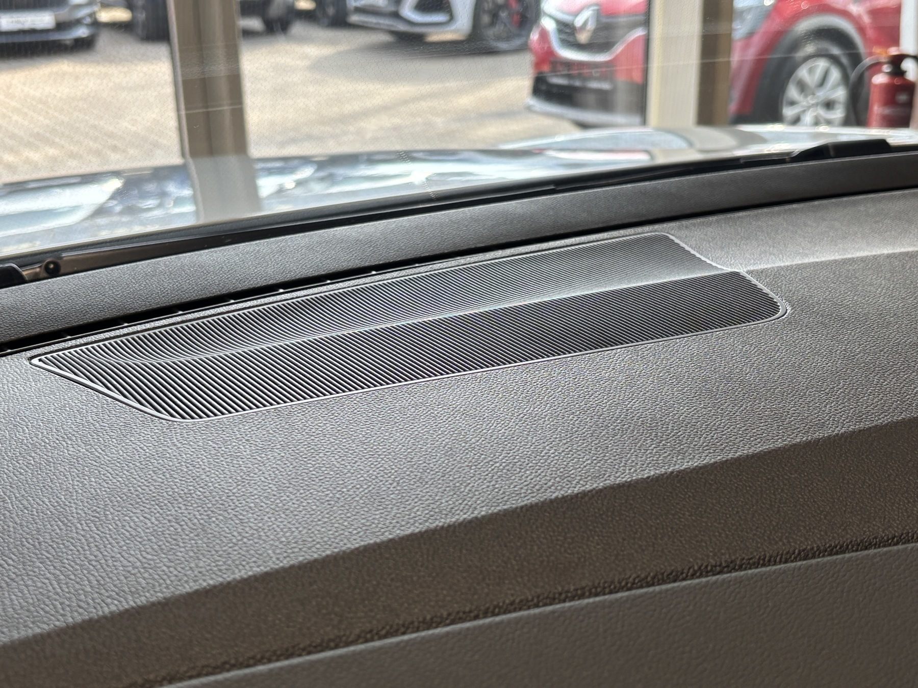 Bild 35 - Austral Techno Full Hybrid E-Tech 200 PS