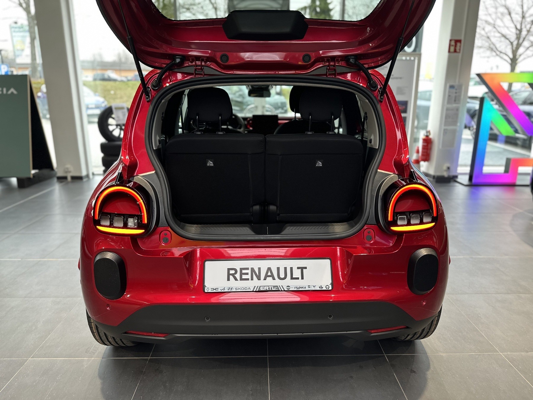 Bild 22 - Twingo Techno 80 PS Urban Range