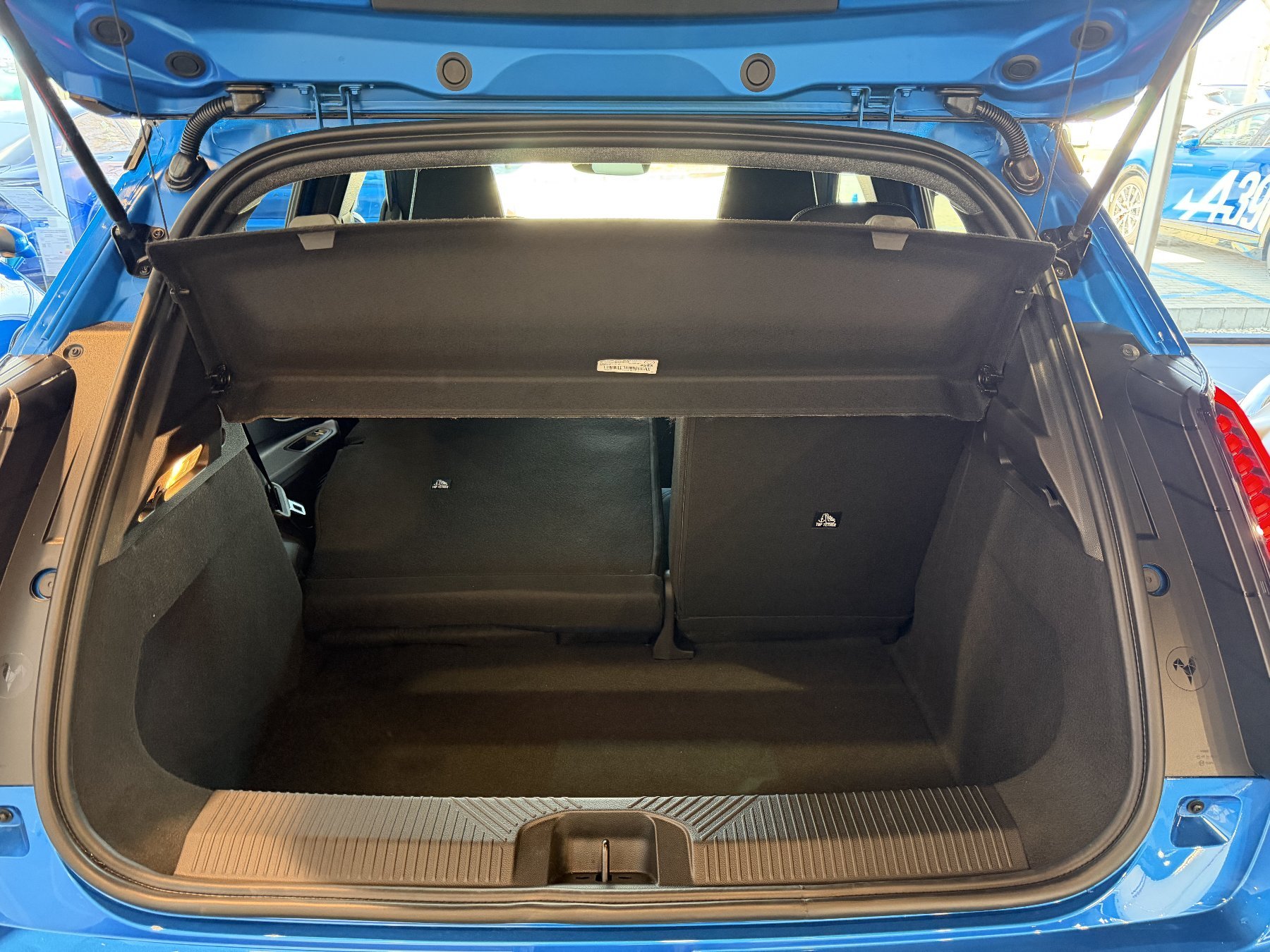 Bild 36 - A290 GTS Driving-Paket + Safety-Paket + V2L-Adapter