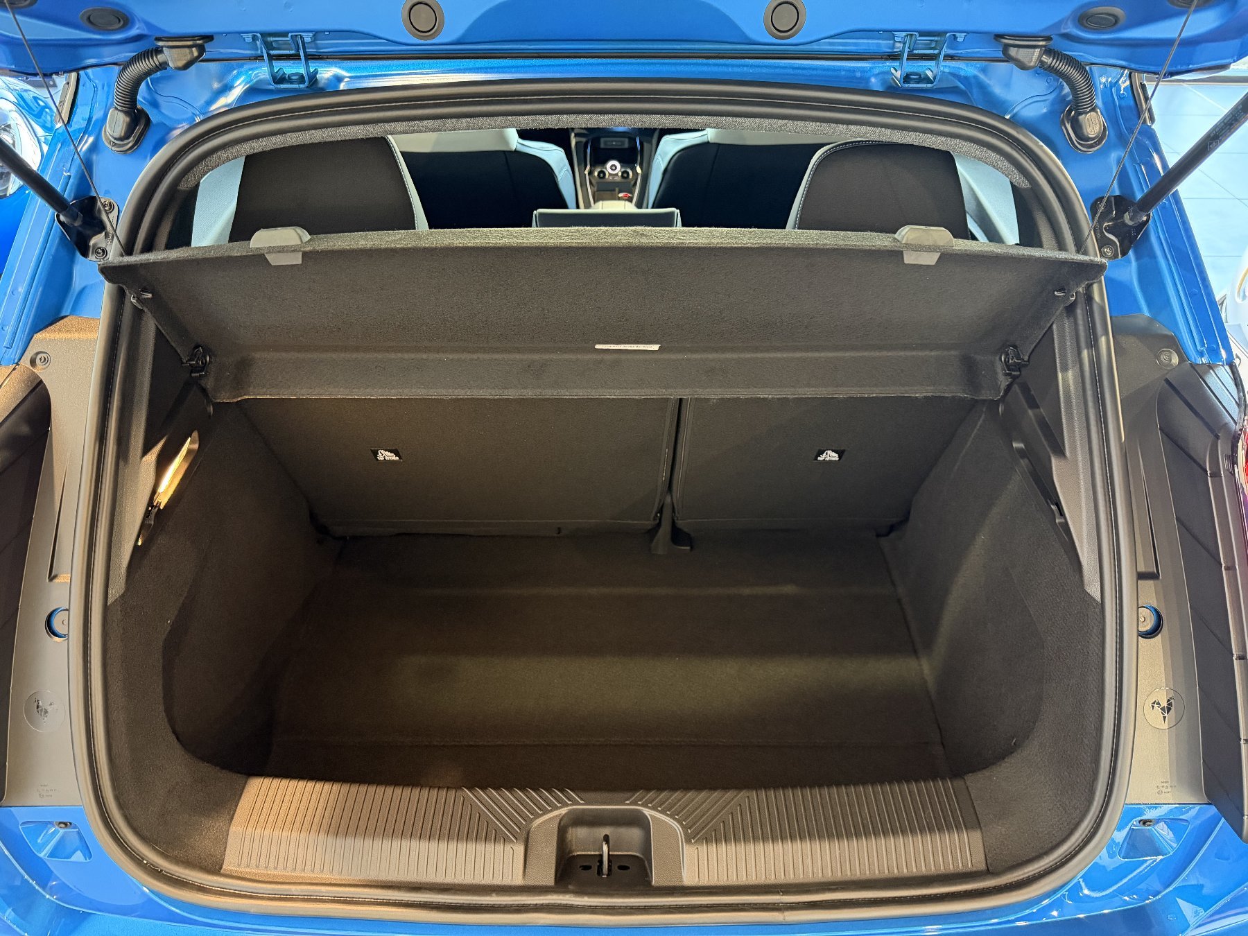Bild 39 - A290 GTS Driving-Paket + Safety-Paket + V2L-Adapter