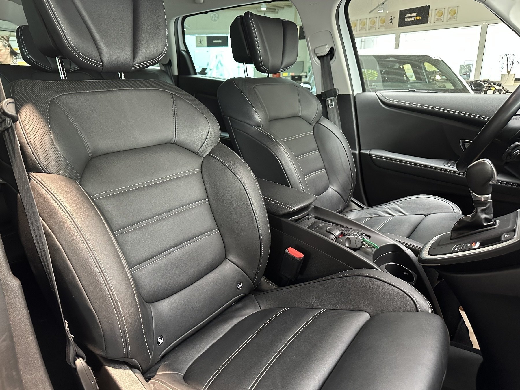Bild 14 - Grand Scenic EXECUTIVE TCe 160 EDC