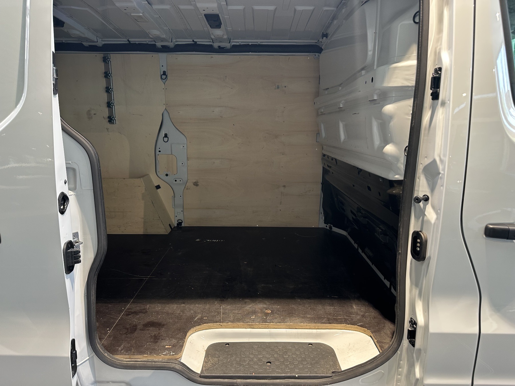 Bild 11 - Trafic L1H1 Komfort 2,8t Blue dCi 130