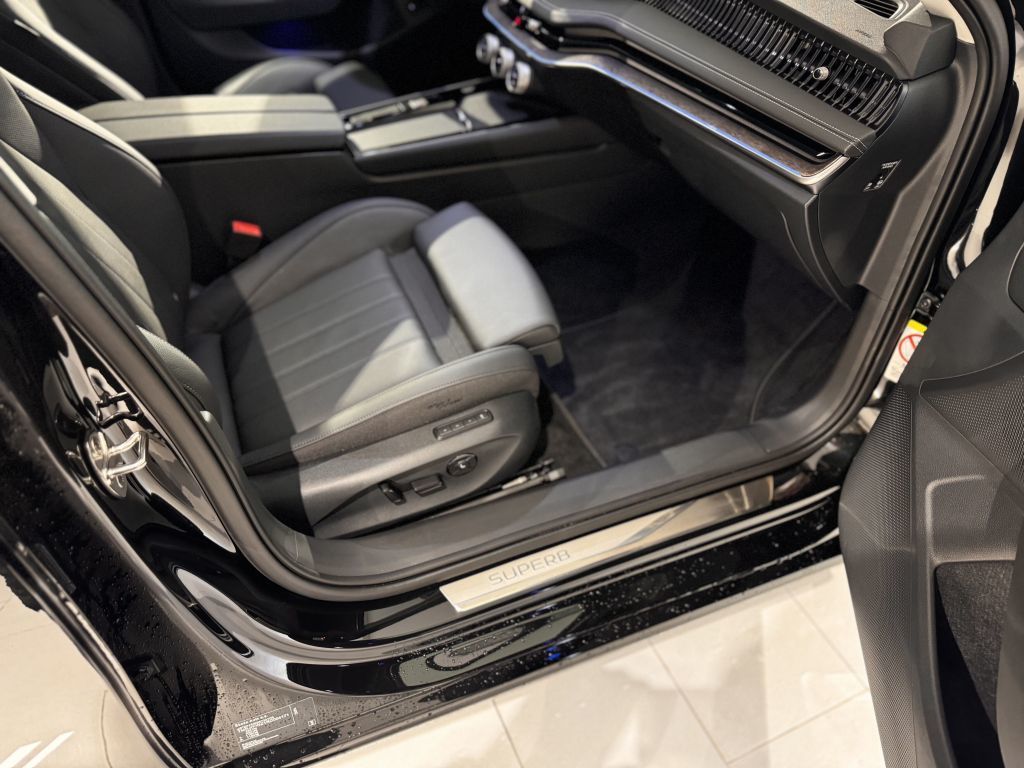 Bild 23 - Superb L&K 2.0 TDI